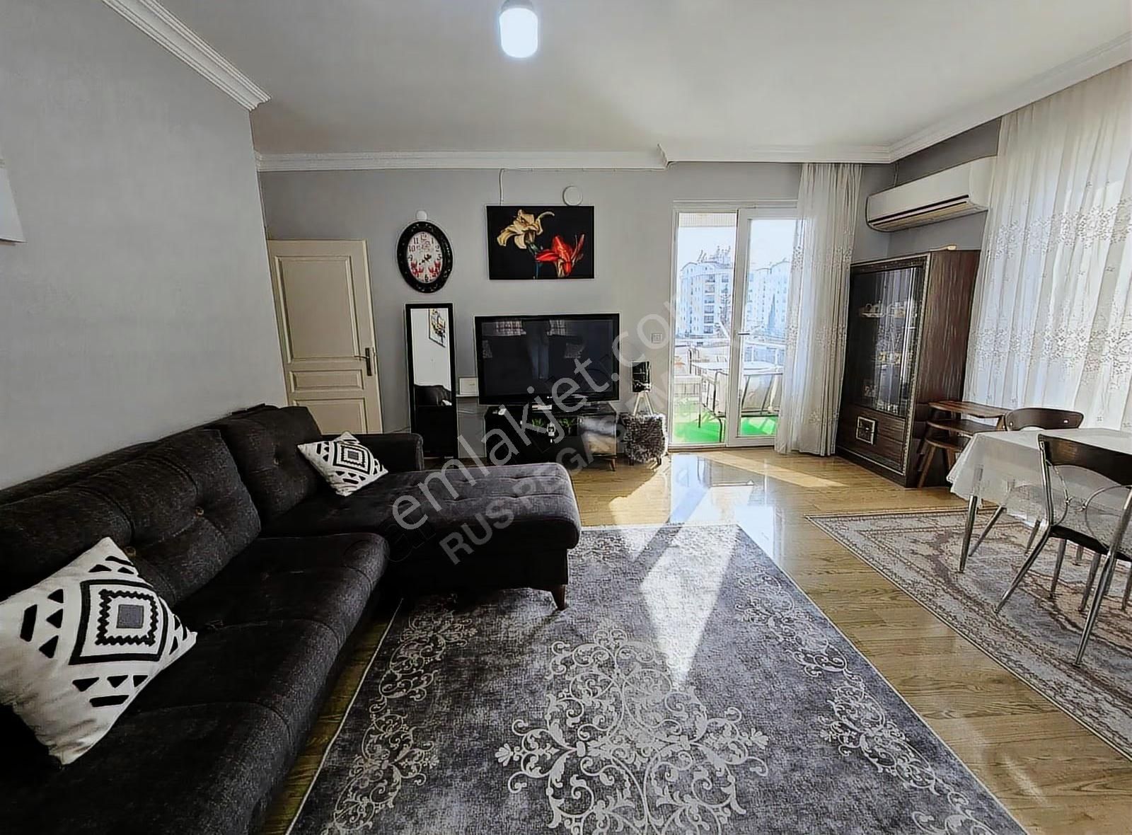 Site İçerisinde Katta 3+1 Satılık Daire - Görsel 3