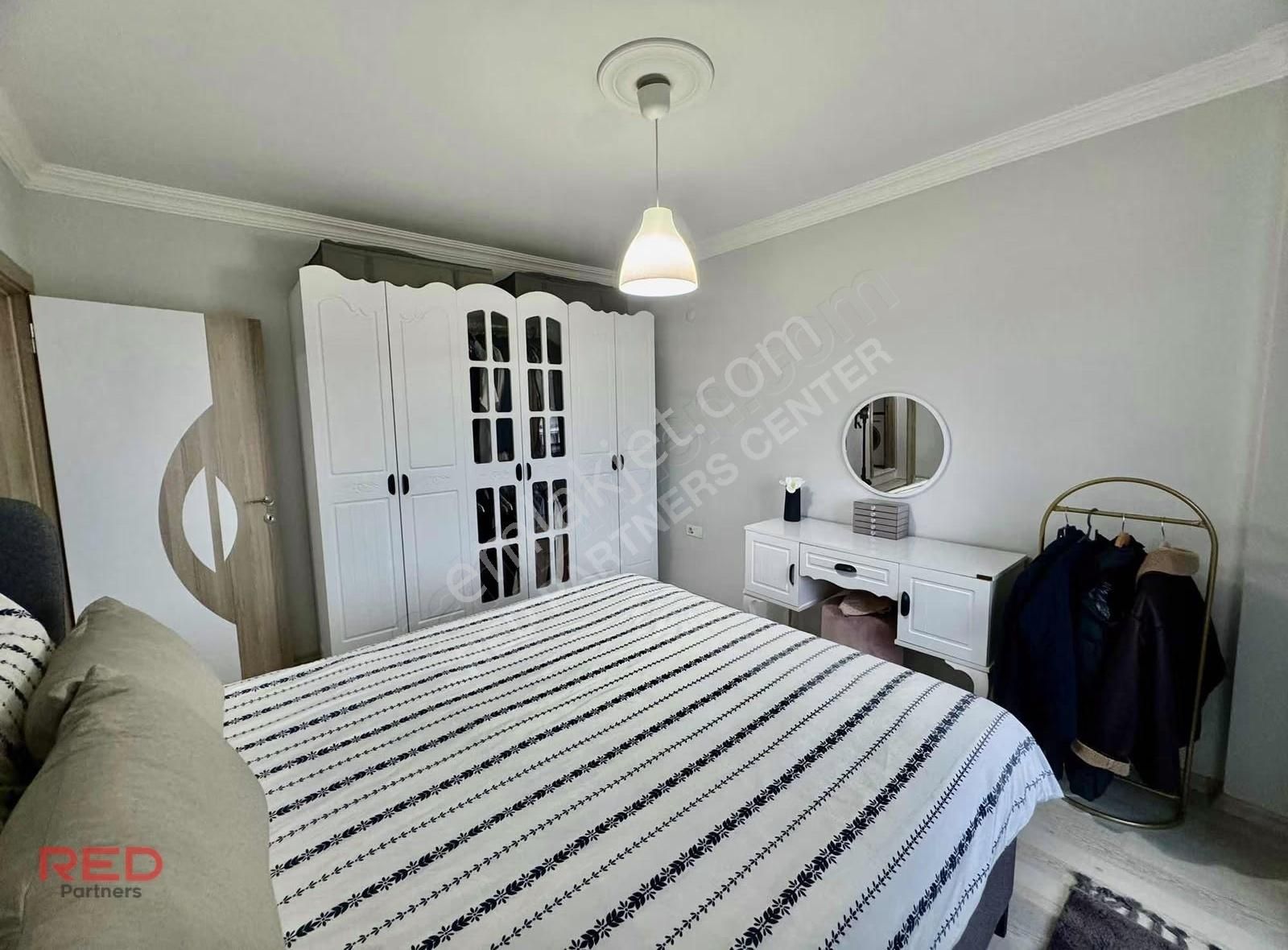 Kartepe'de Havuzlu Site İçerisinde 3+1 Eğimsiz Dubleks - Görsel 16