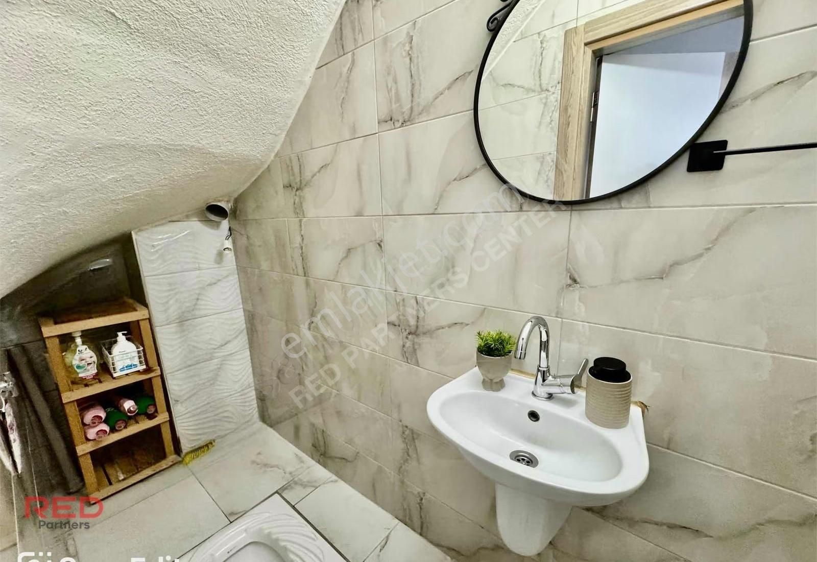 Kartepe'de Havuzlu Site İçerisinde 3+1 Eğimsiz Dubleks - Görsel 28