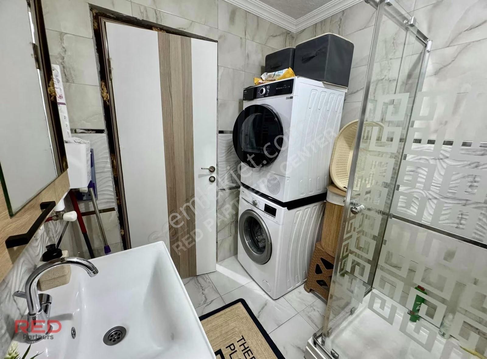 Kartepe'de Havuzlu Site İçerisinde 3+1 Eğimsiz Dubleks - Görsel 5