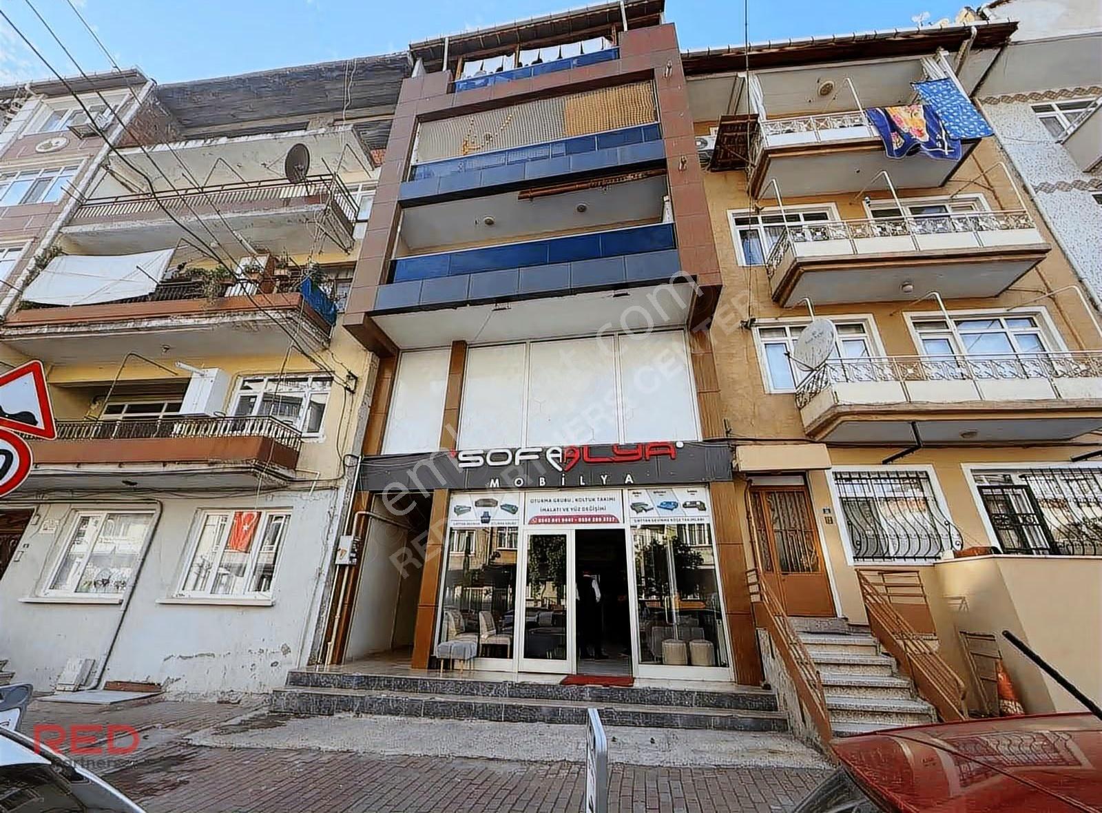 İzmit Kadıköy Mah. Satılık Net 185m2 Asma Katlı Dükkan - Görsel 2