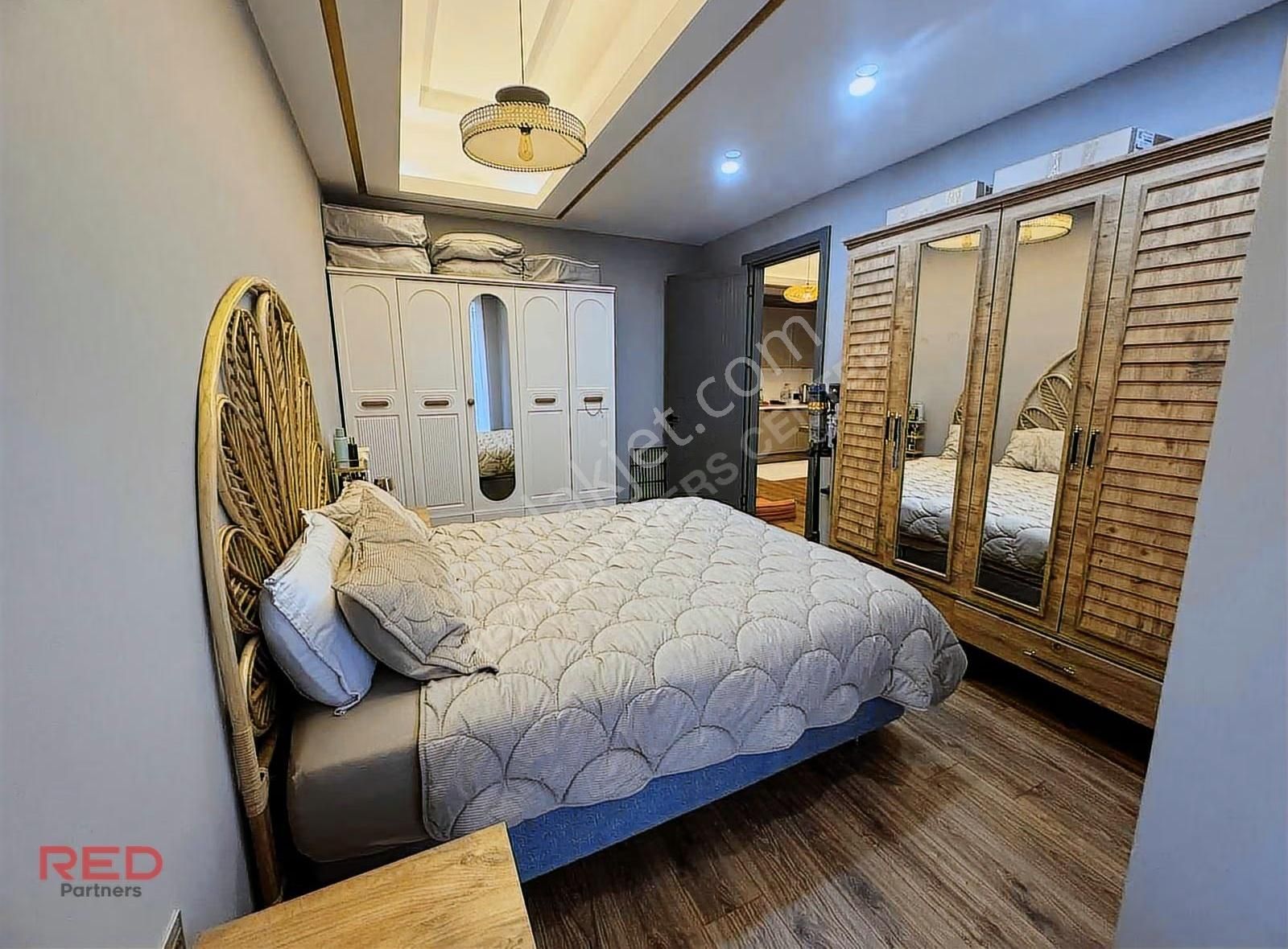 Zeray Mahal'de Site İçinde Satılık Bahçeli Geniş 1+1 - Görsel 35