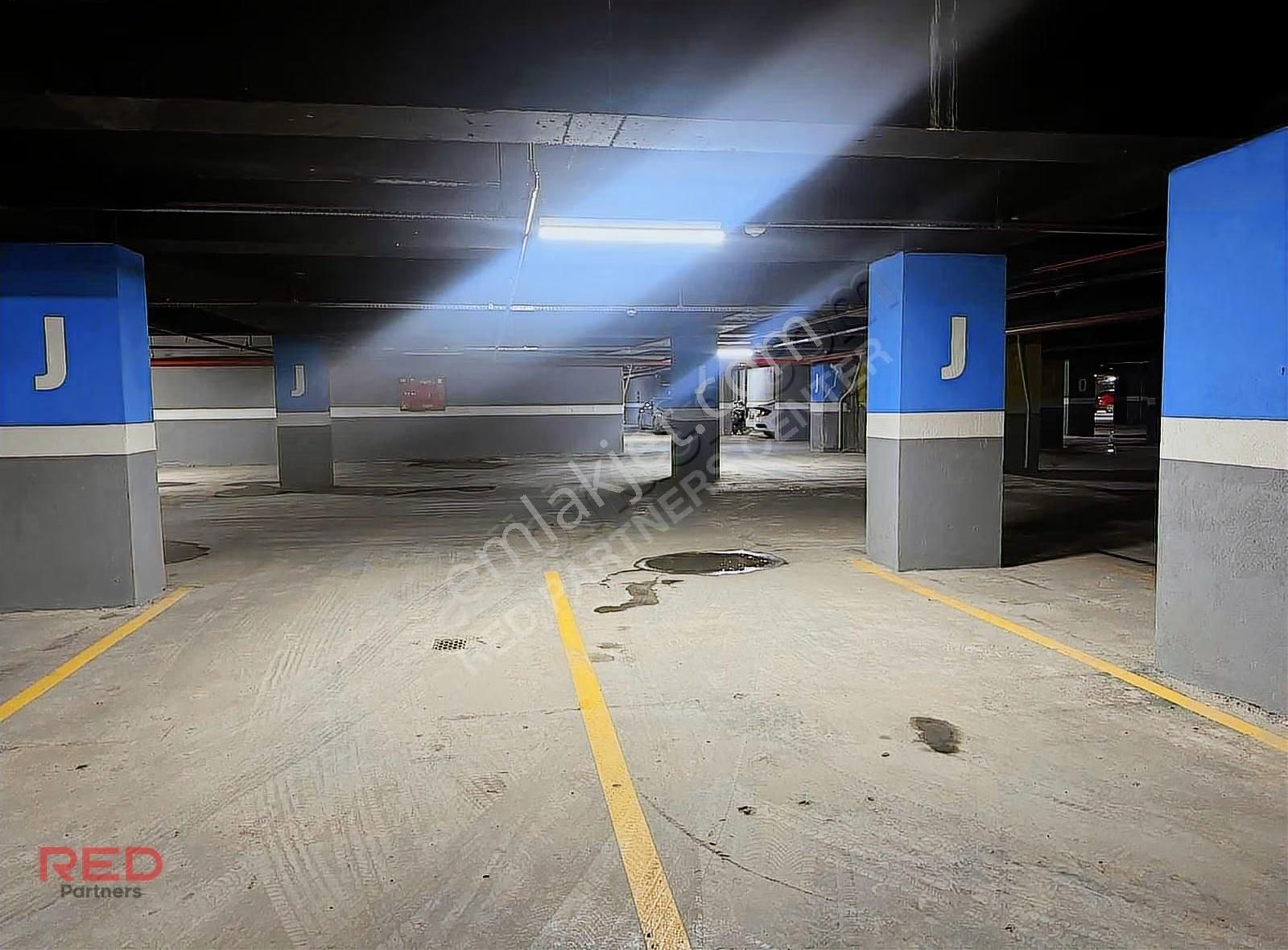 Zeray Mahal'de Site İçinde Satılık Bahçeli Geniş 1+1 - Görsel 2