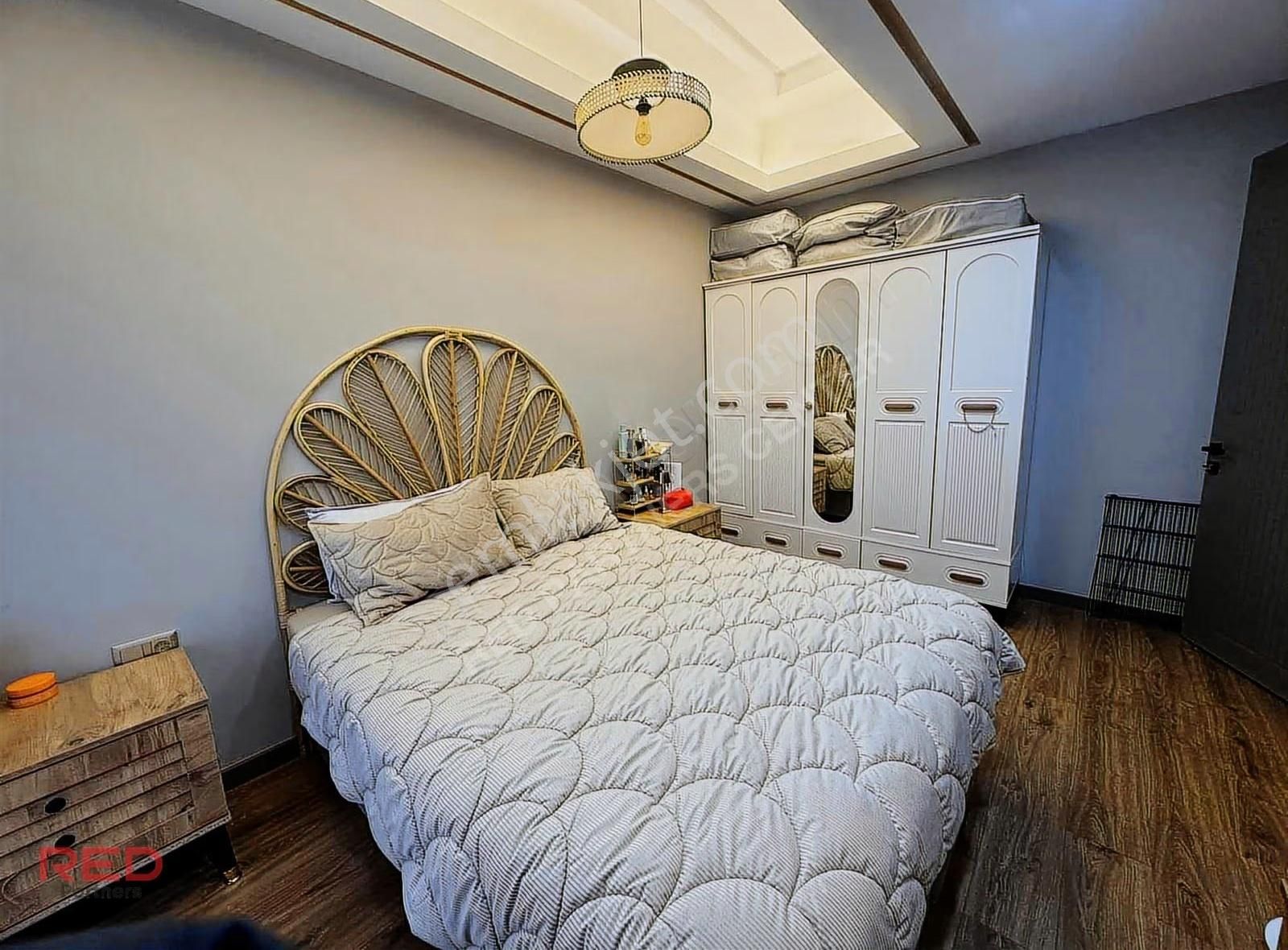 Zeray Mahal'de Site İçinde Satılık Bahçeli Geniş 1+1 - Görsel 11