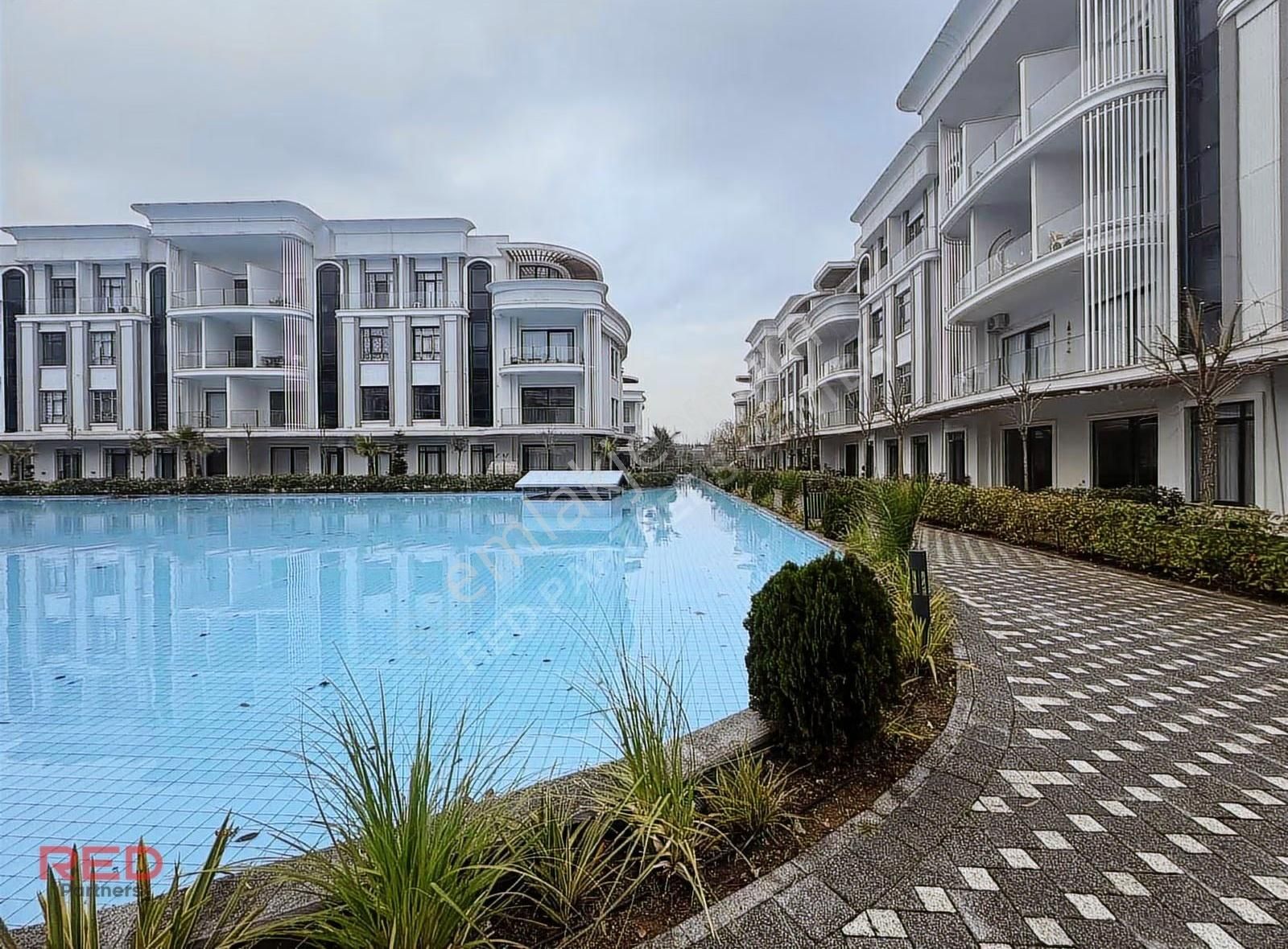 Zeray Mahal'de Site İçinde Satılık Bahçeli Geniş 1+1 - Görsel 8