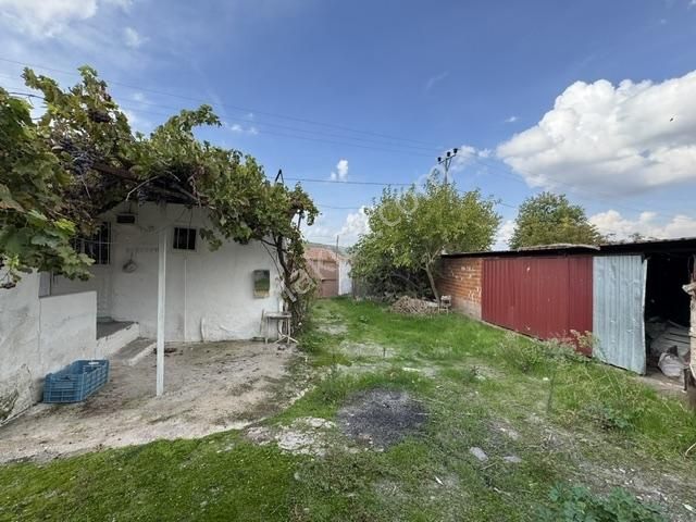 İzmir Kınık 512 M2 Arsa İçerisinde Satılık Köy Evi - Görsel 35