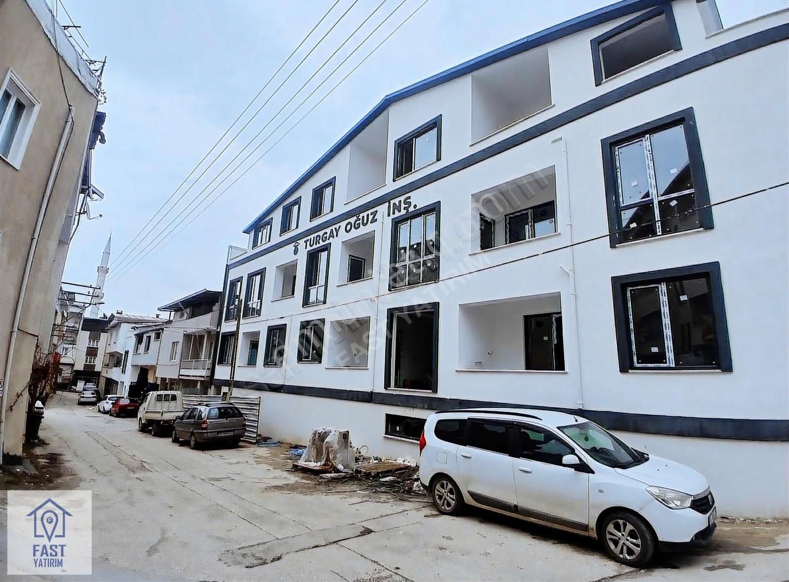 Bağlarbaşı Merkezi Konumda Sıfır Satılık 2+1 Köşe Dubleks Daire