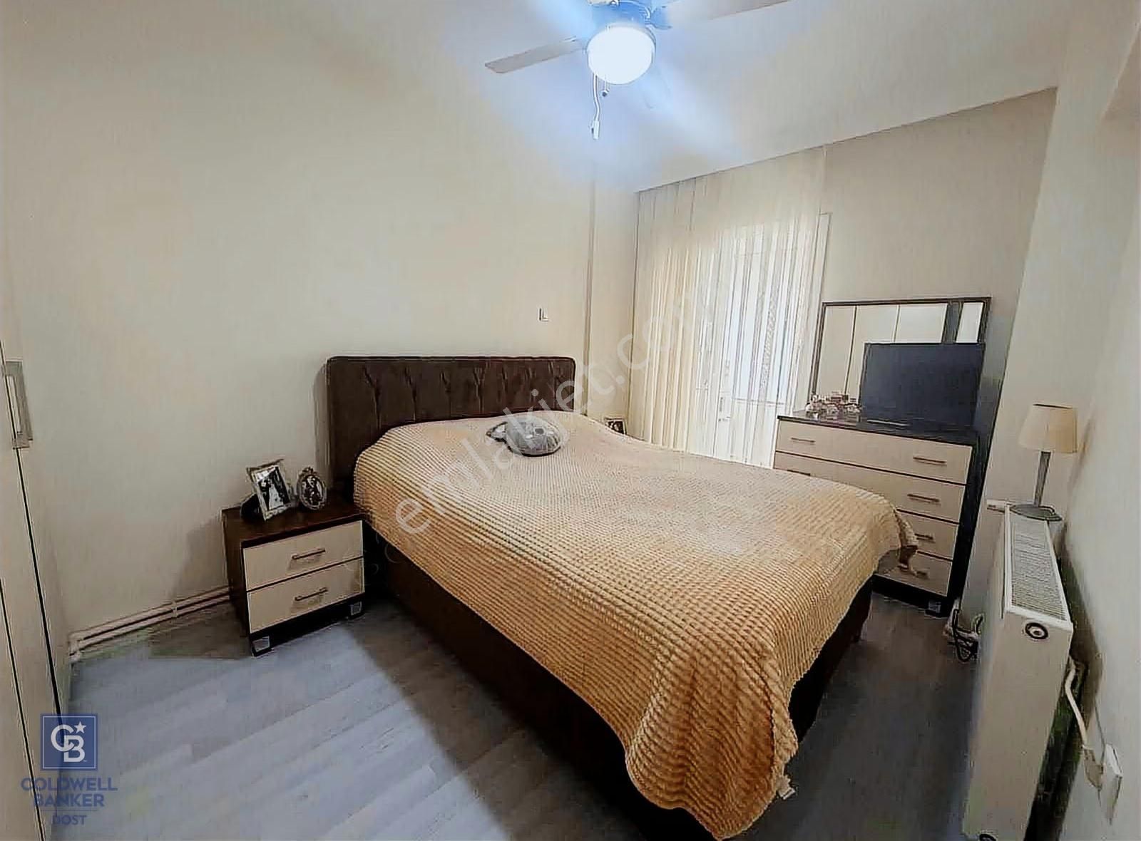 İzmir Poligon Mahallesinde Geniş Ferah 2+1 Daıre - Görsel 13