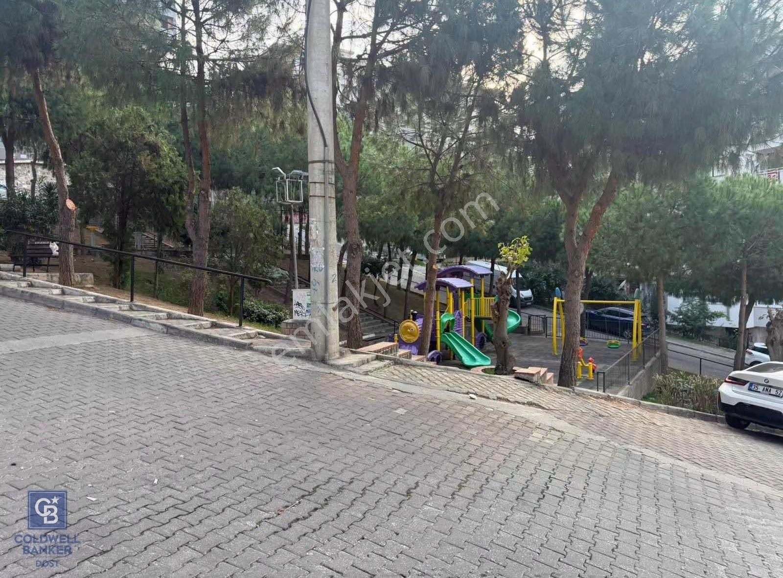 İzmir Poligon Mahallesinde Geniş Ferah 2+1 Daıre - Görsel 22