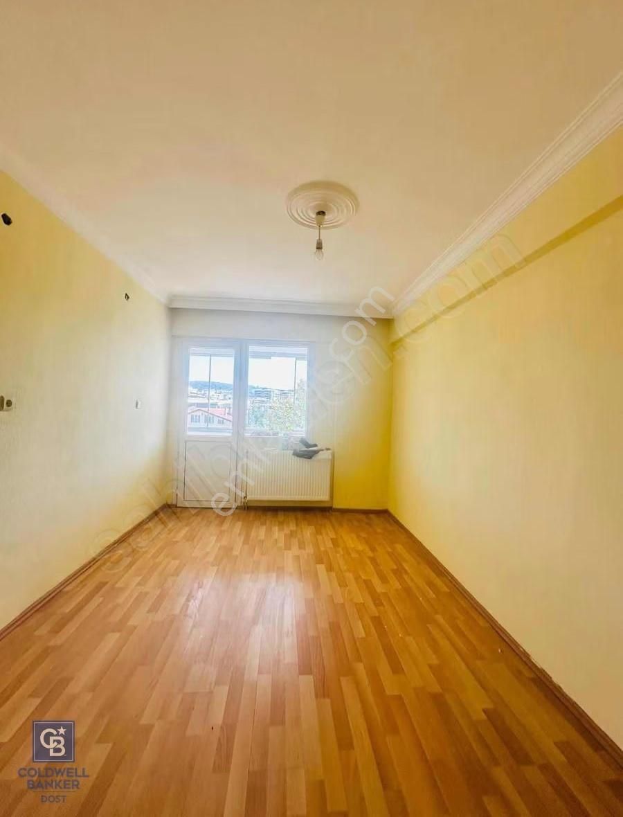 Buca Yenigün Mahallesin'de 3+1 Kiralık Daıre - Görsel 4