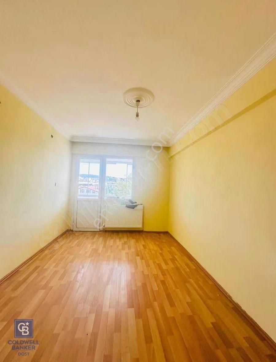 Buca Yenigün Mahallesin'de 3+1 Kiralık Daıre - Görsel 2