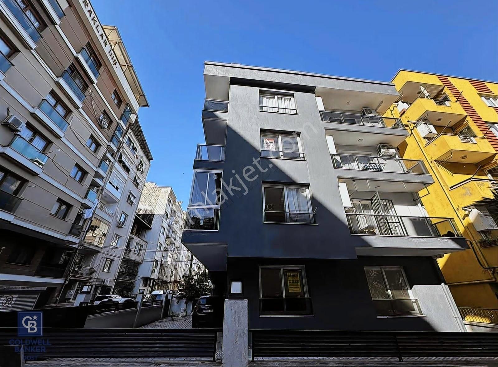 İzmir Karabağlar Bahçelievler'de 2+1 Satılık Daire - Görsel 4