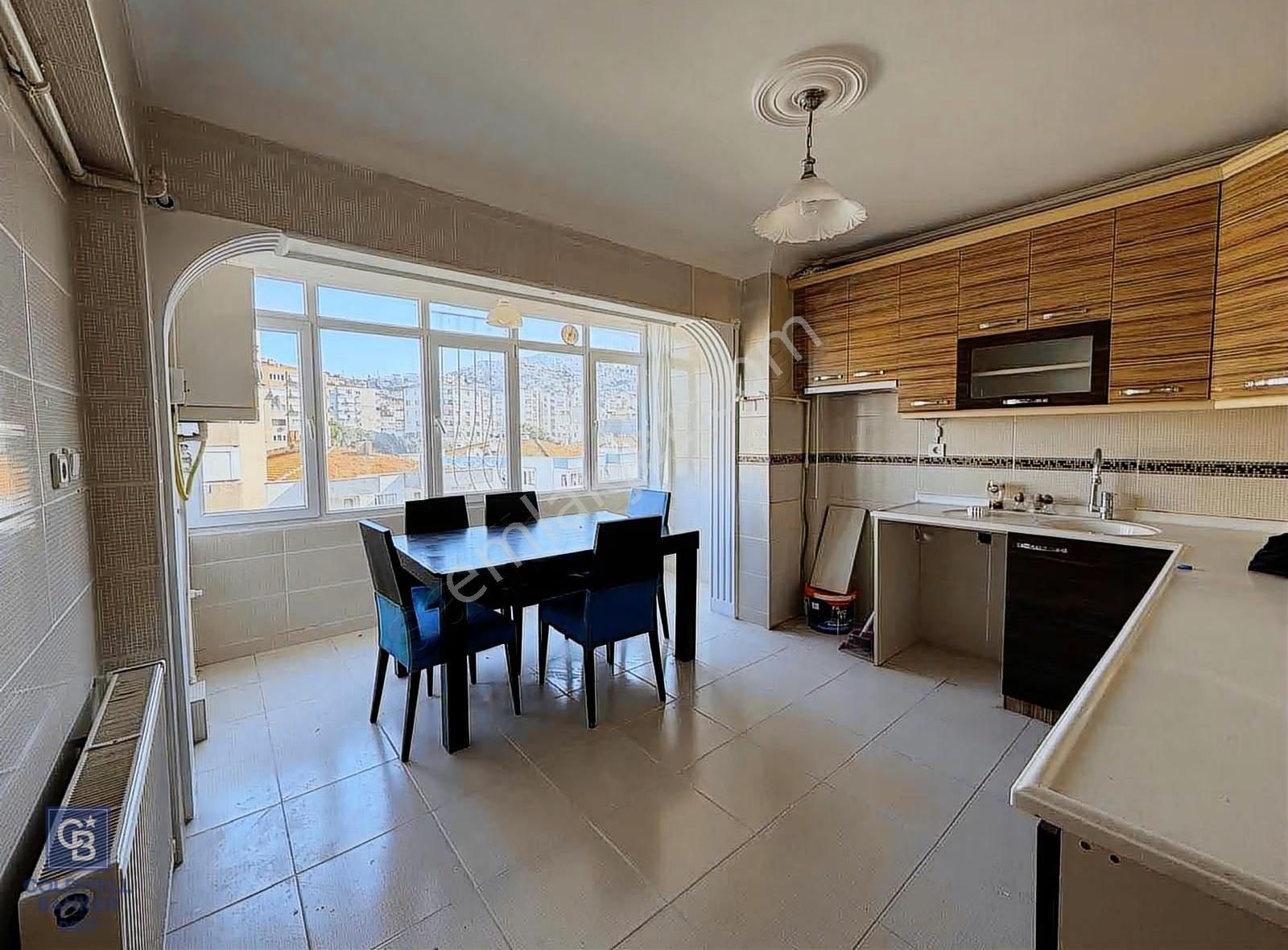 Narlıdere Narlı Mahallesin'de 3+1 Satılık Daire - Görsel 17