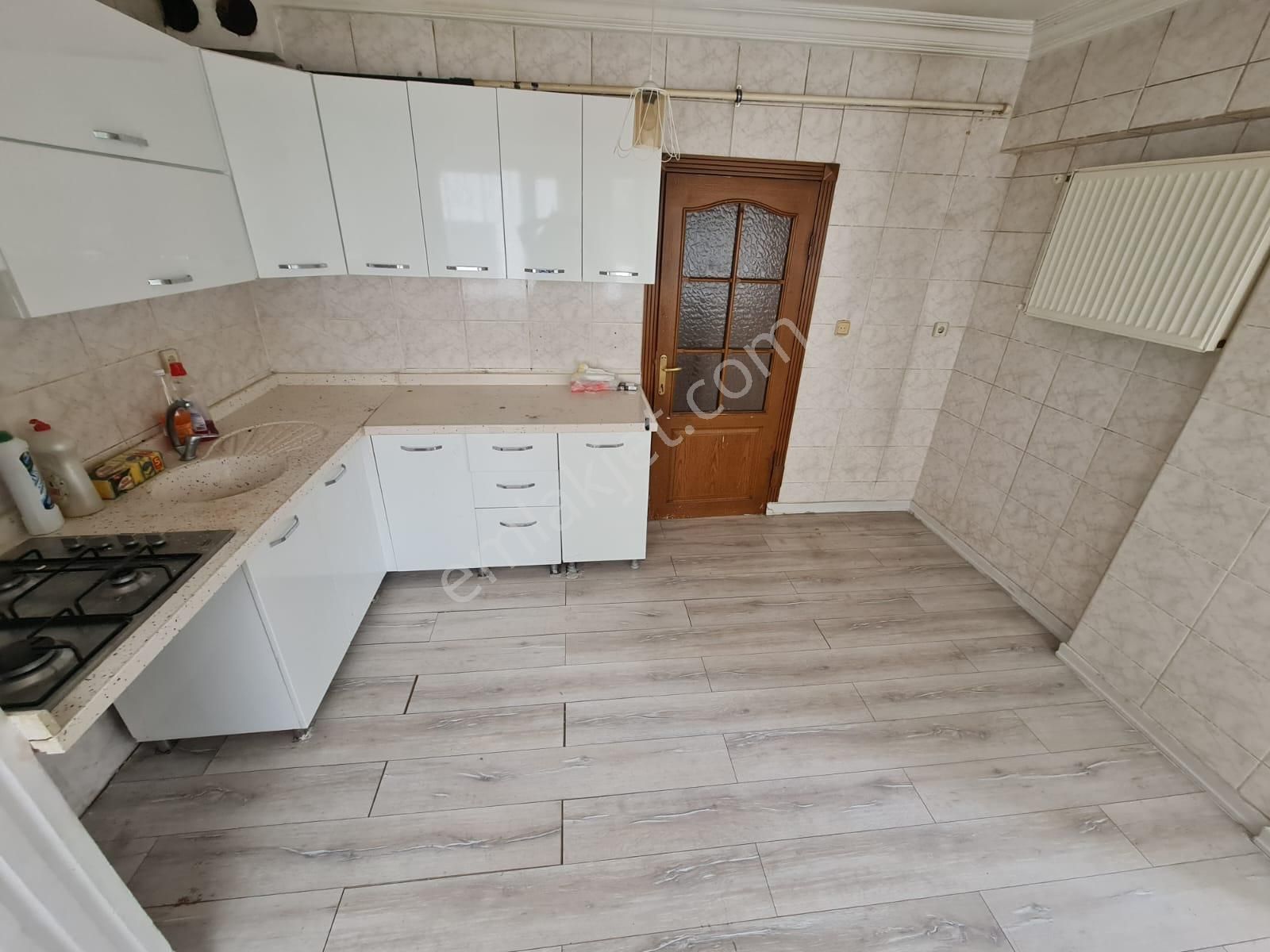 Aydınlıkevler'de 3+1 Kiralık Daire Taner Emlak İnşaat