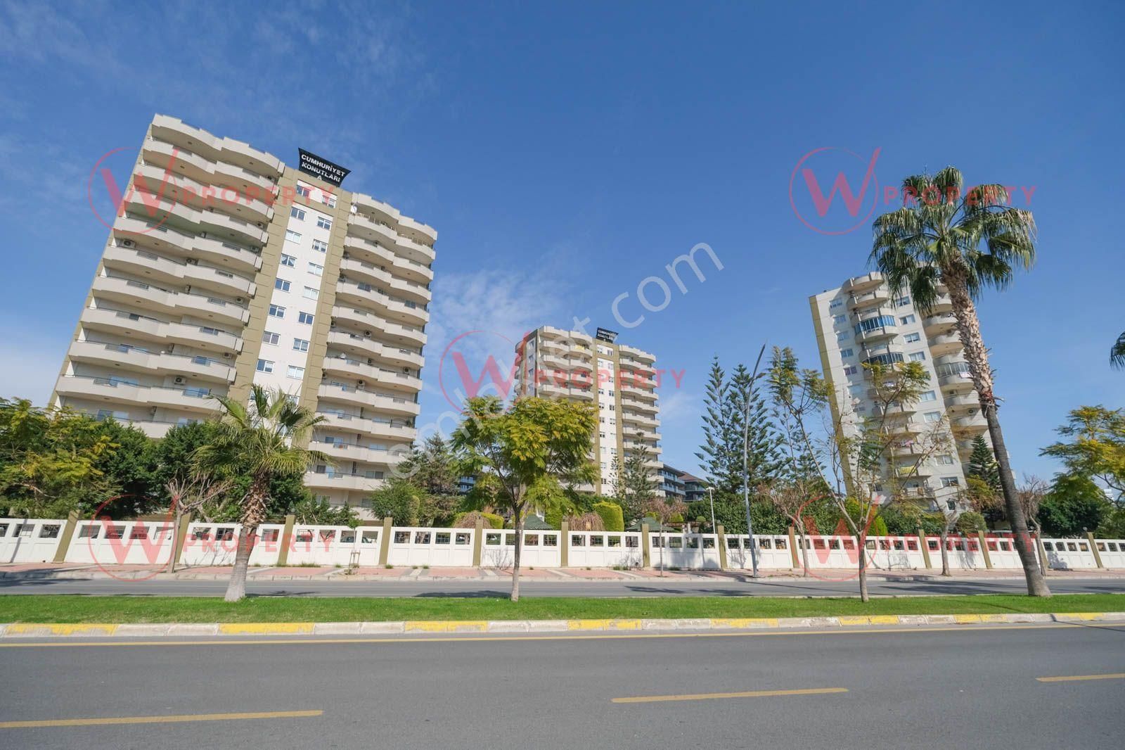 W Property Ekinci Cumhuriyet Konutları'nda Özel 5+1 Kat Dairesi