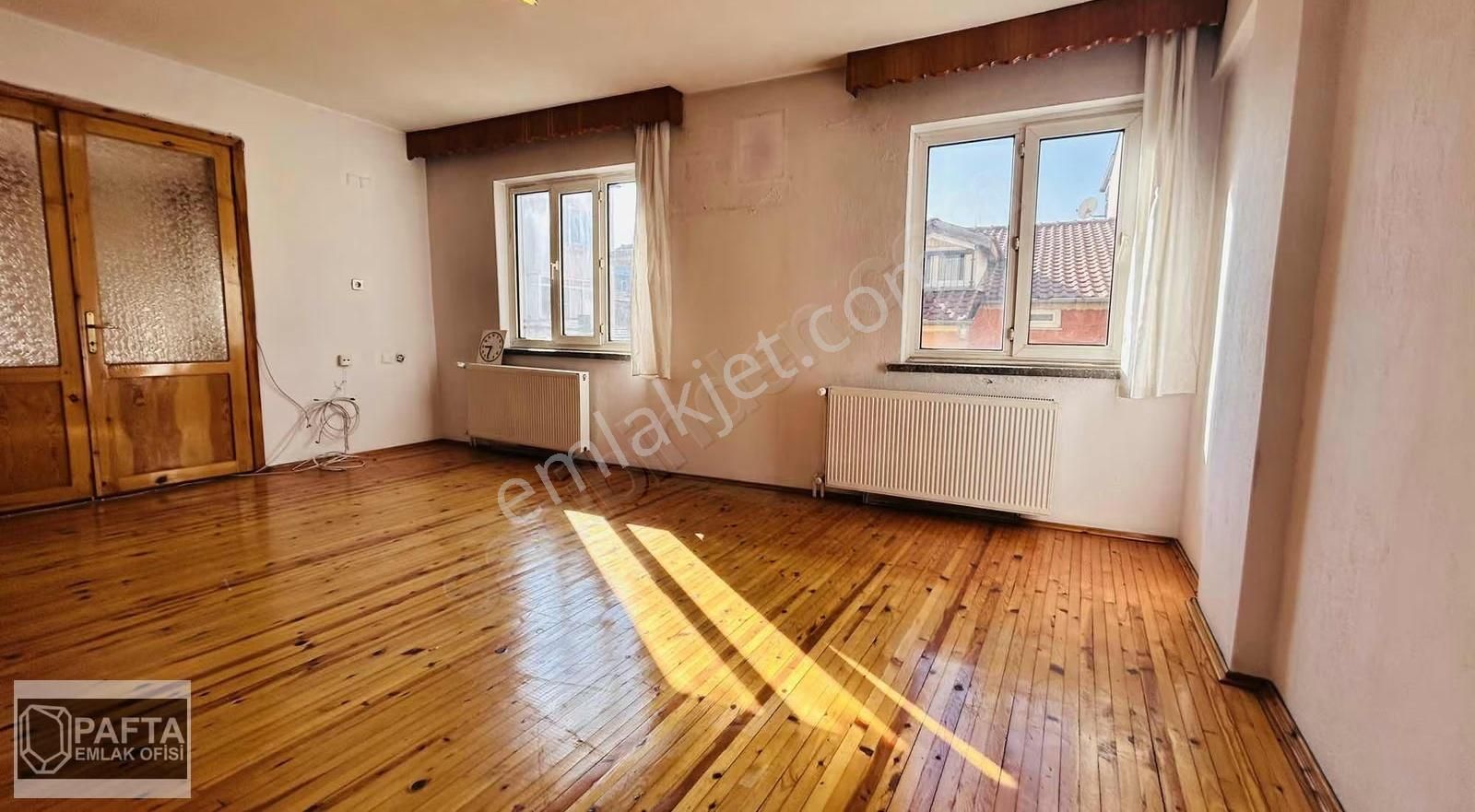 İncilipınarda Satılık Havuzlara Yakın 3+1 Masrafsız Arakat Daire - Görsel 7