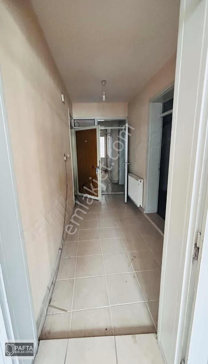 Topraklık Mahallesinde Salı Pazarının İçinde Satılık Daire - Görsel 7