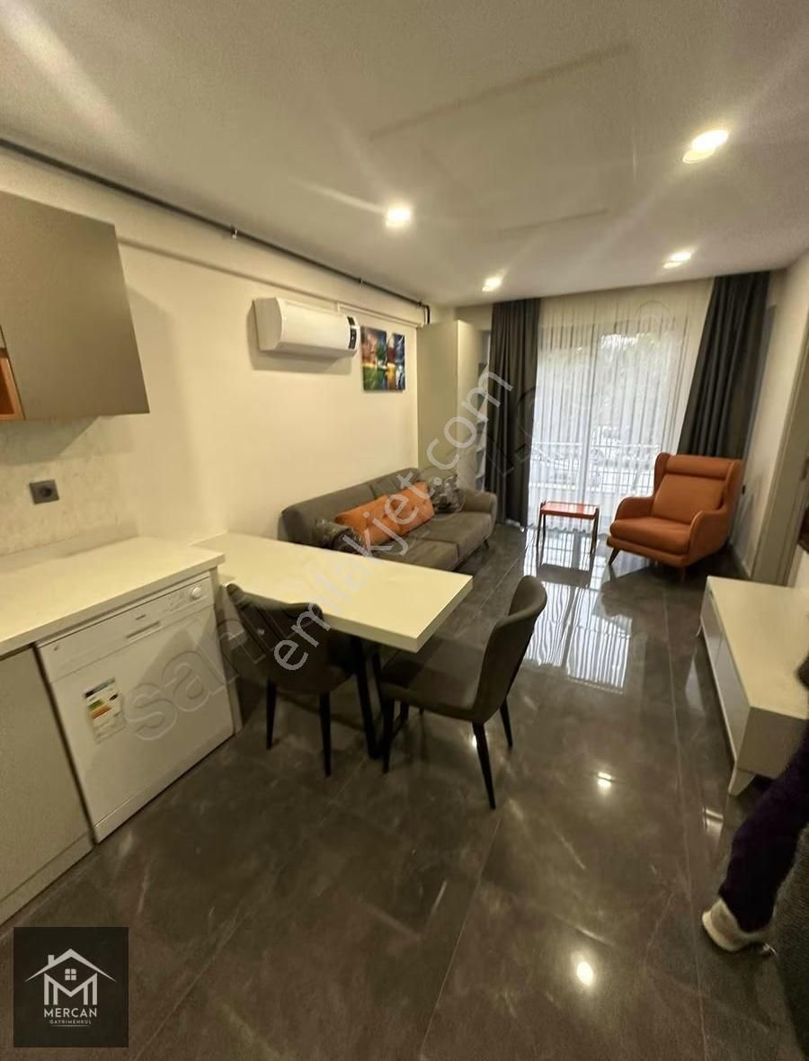 Mercan'dan Bursa Caddesi Mevki 2+1 Eşyalı Satılık Apart !!