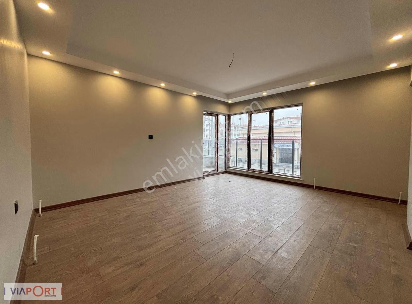 Etimesgut Süvari Mah. Asansörlü Ön Cephe Katta 3+1 Sıfır Daire