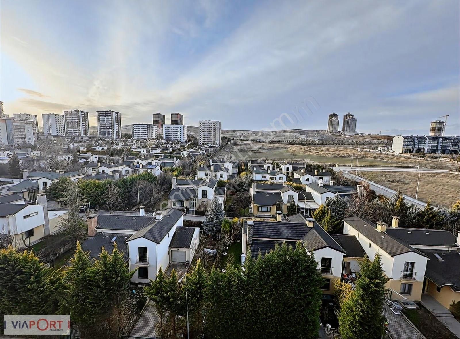 Viaport'tan Bağlıca'da Sitede 3+1 Özel Tasarım Ultra Lüks Daire - Görsel 2