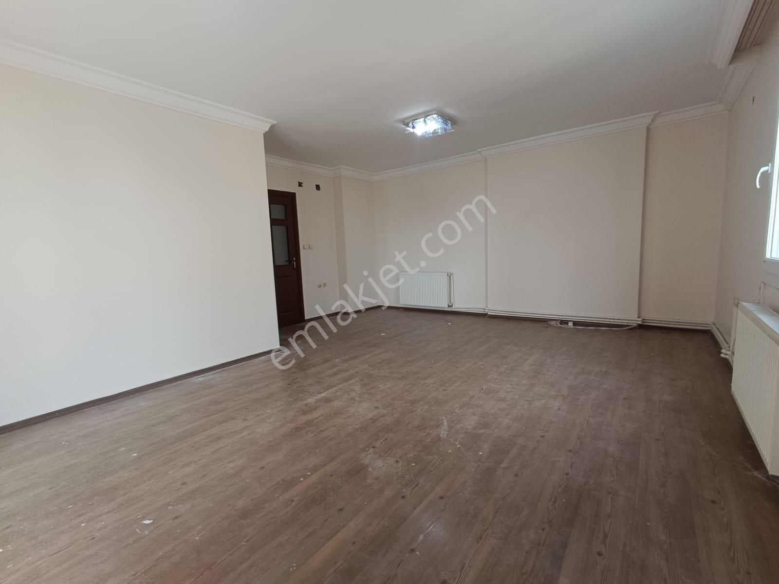 Toros Mahallesi T. Özala Yürüme Mesafesinde 3+1 Kapalı Mutfak+doğalgazlı+cam Balkonlu+satılık Daire - Görsel 9