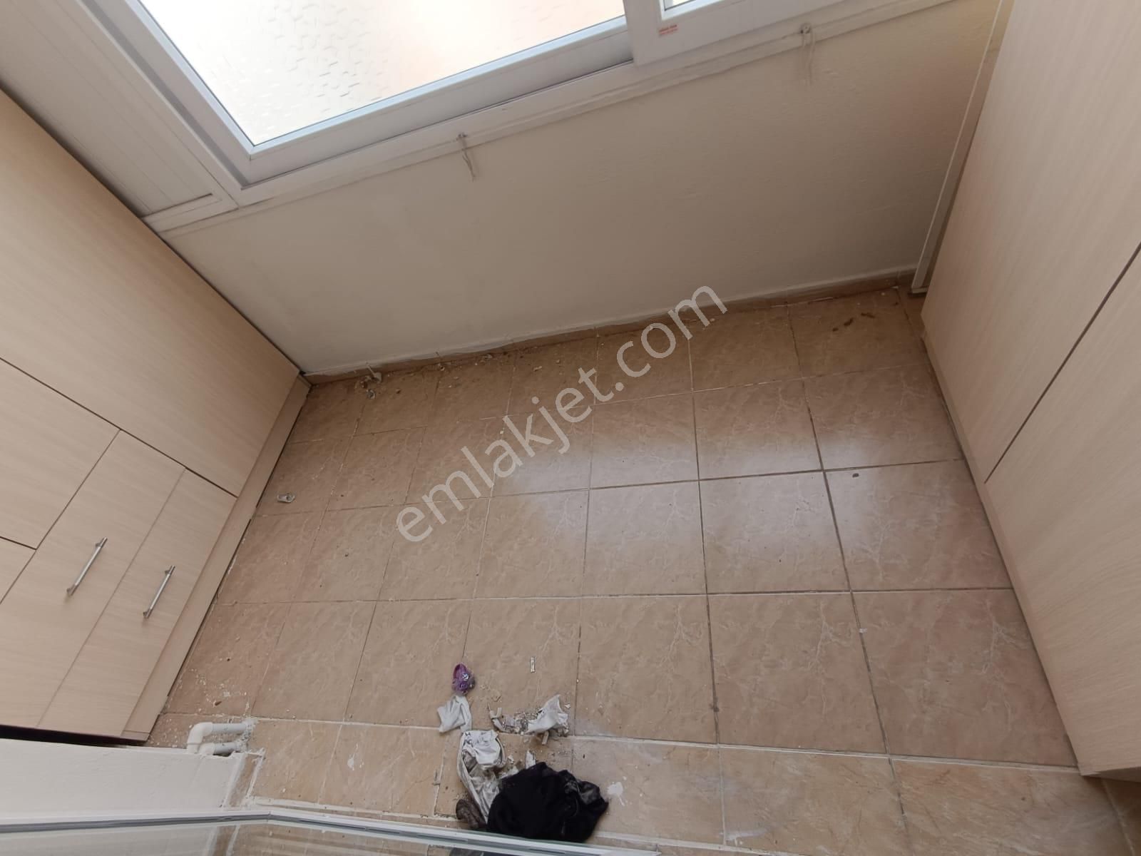 Toros Mahallesi T. Özala Yürüme Mesafesinde 3+1 Kapalı Mutfak+doğalgazlı+cam Balkonlu+satılık Daire - Görsel 22