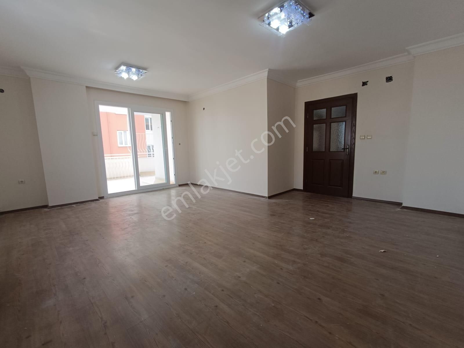 Toros Mahallesi T. Özala Yürüme Mesafesinde 3+1 Kapalı Mutfak+doğalgazlı+cam Balkonlu+satılık Daire - Görsel 8