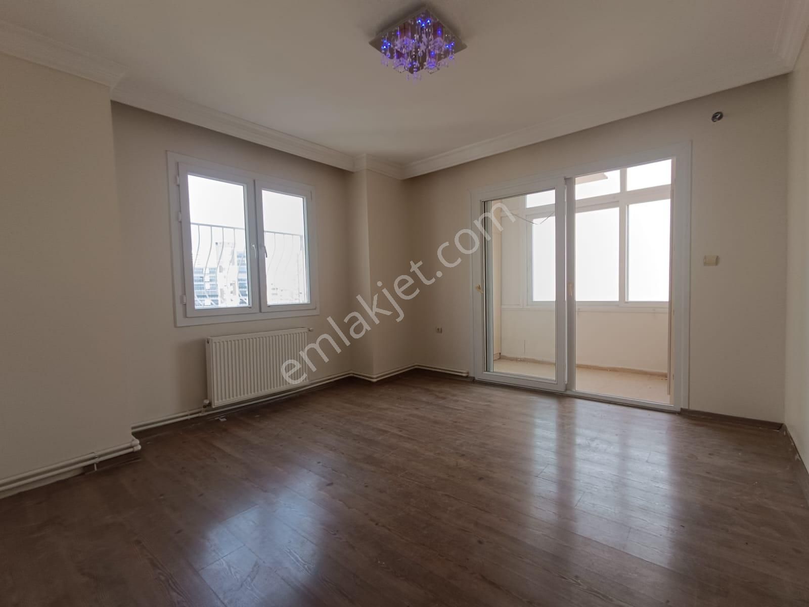 Toros Mahallesi T. Özala Yürüme Mesafesinde 3+1 Kapalı Mutfak+doğalgazlı+cam Balkonlu+satılık Daire - Görsel 17