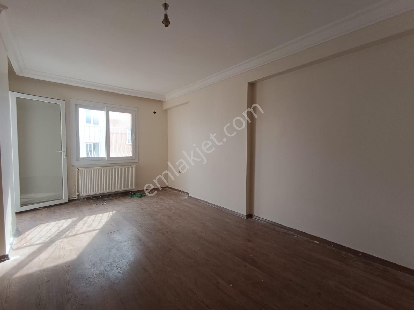 Toros Mahallesi T. Özala Yürüme Mesafesinde 3+1 Kapalı Mutfak+doğalgazlı+cam Balkonlu+satılık Daire - Görsel 18