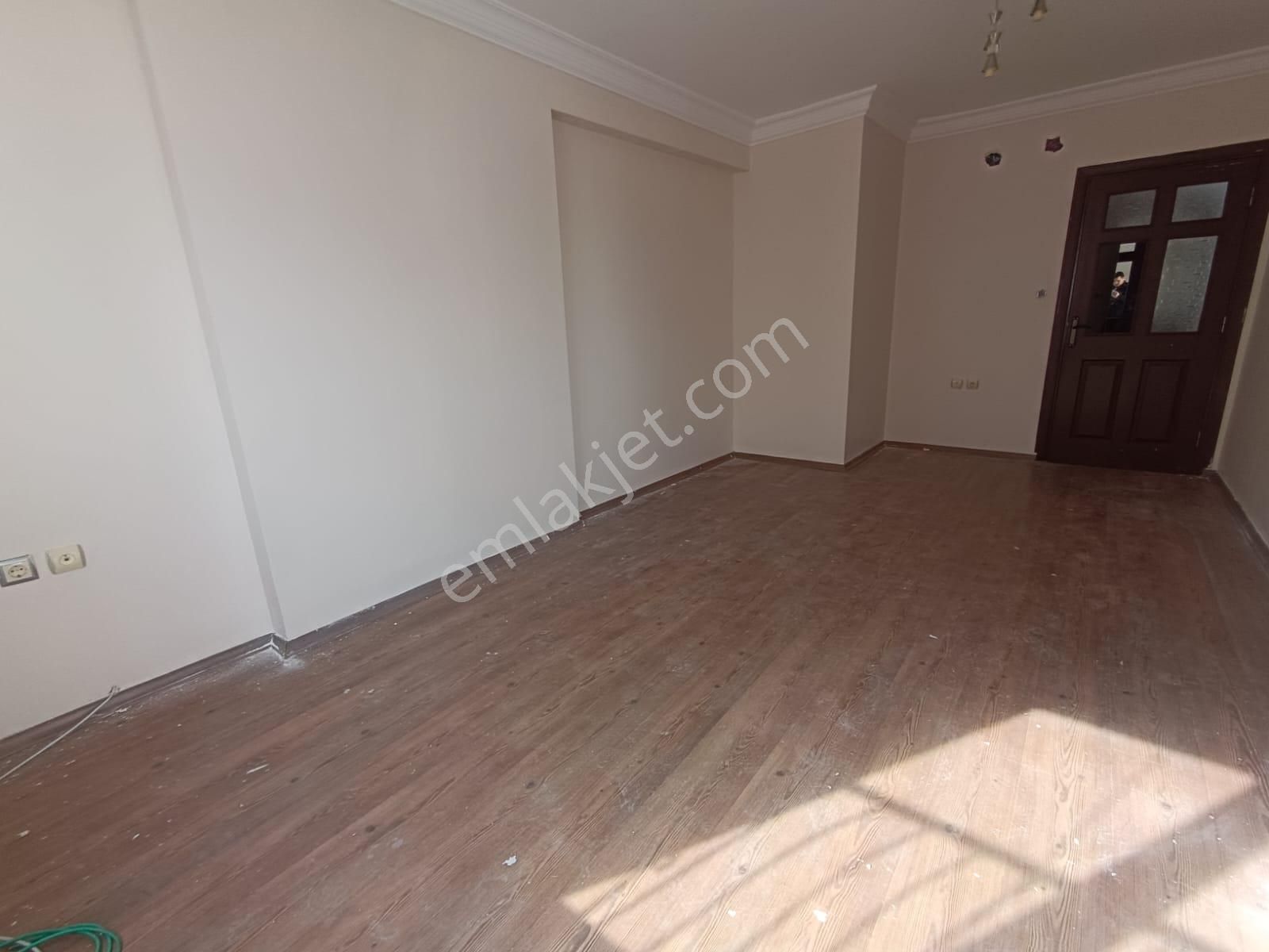 Toros Mahallesi T. Özala Yürüme Mesafesinde 3+1 Kapalı Mutfak+doğalgazlı+cam Balkonlu+satılık Daire - Görsel 21