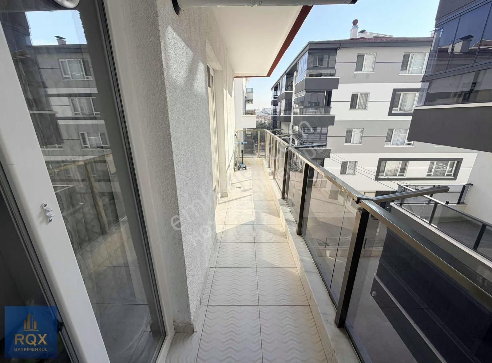 Alsancak Ay Yıldız&mit Dibinde Masrafsız Ara Kat Asansörlü 3+1 - Görsel 15