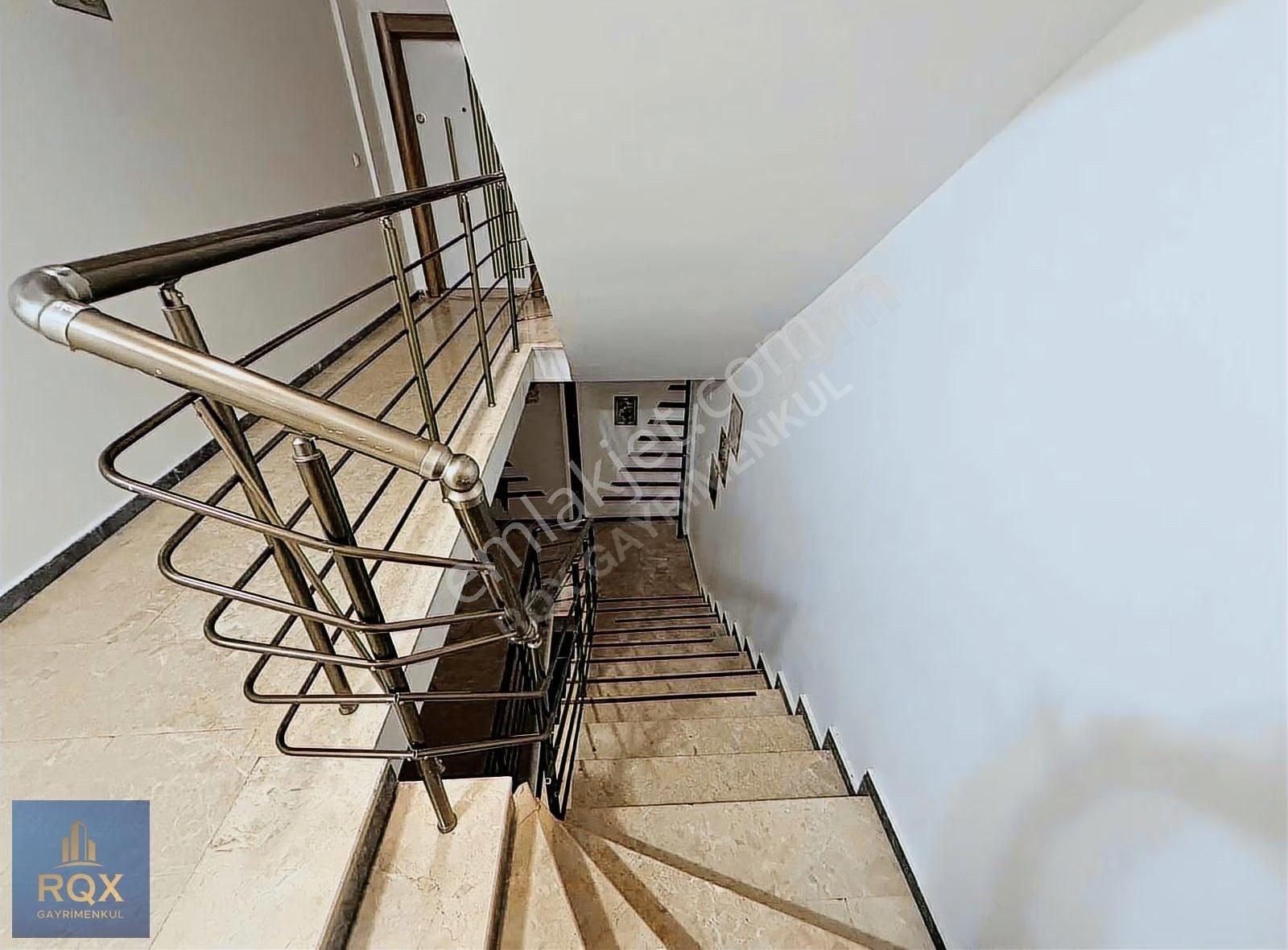 Alsancak Ay Yıldız&mit Dibinde Masrafsız Ara Kat Asansörlü 3+1 - Görsel 14