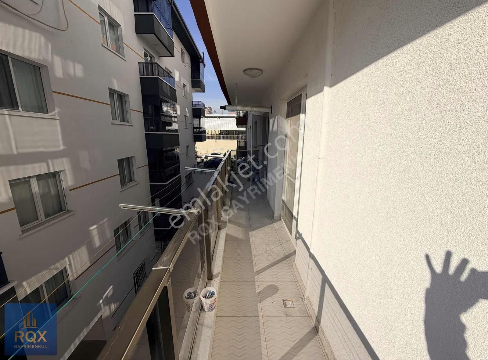 Alsancak Ay Yıldız&mit Dibinde Masrafsız Ara Kat Asansörlü 3+1 - Görsel 4