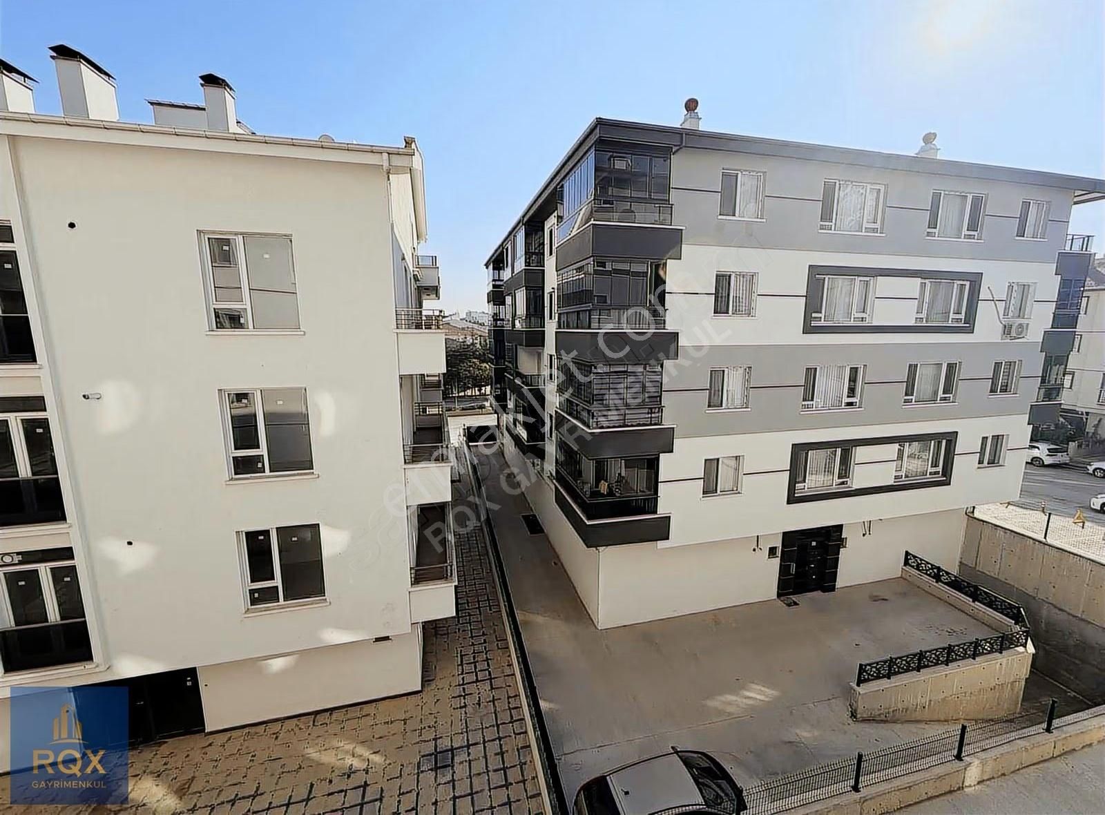 Alsancak Ay Yıldız&mit Dibinde Masrafsız Ara Kat Asansörlü 3+1 - Görsel 22