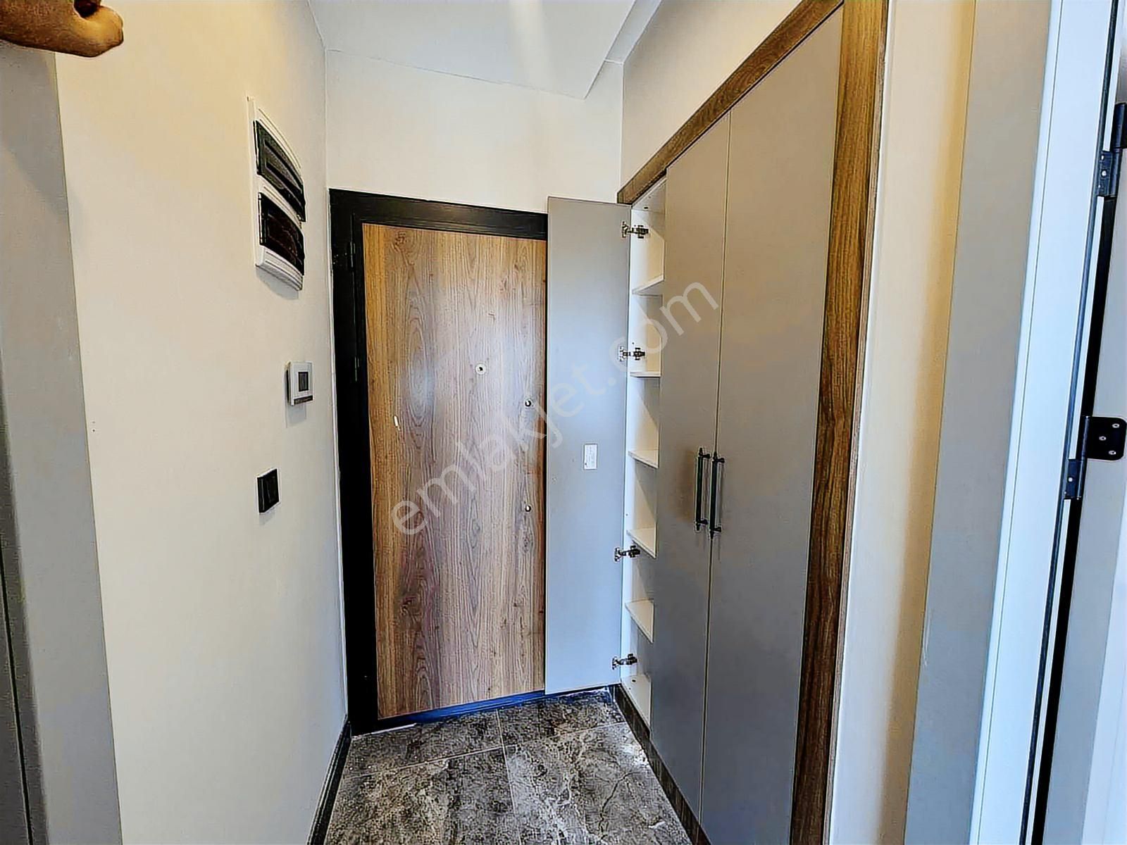 Kuşadası Davutlar'da Ara Kat Ebeveyn Banyolu Satılık 2+1 Daire - Görsel 23