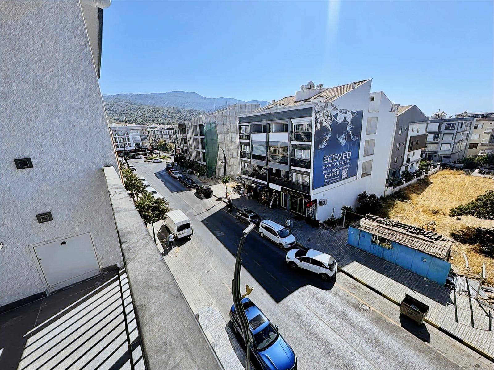 Kuşadası Davutlar'da Ara Kat Ebeveyn Banyolu Satılık 2+1 Daire - Görsel 24