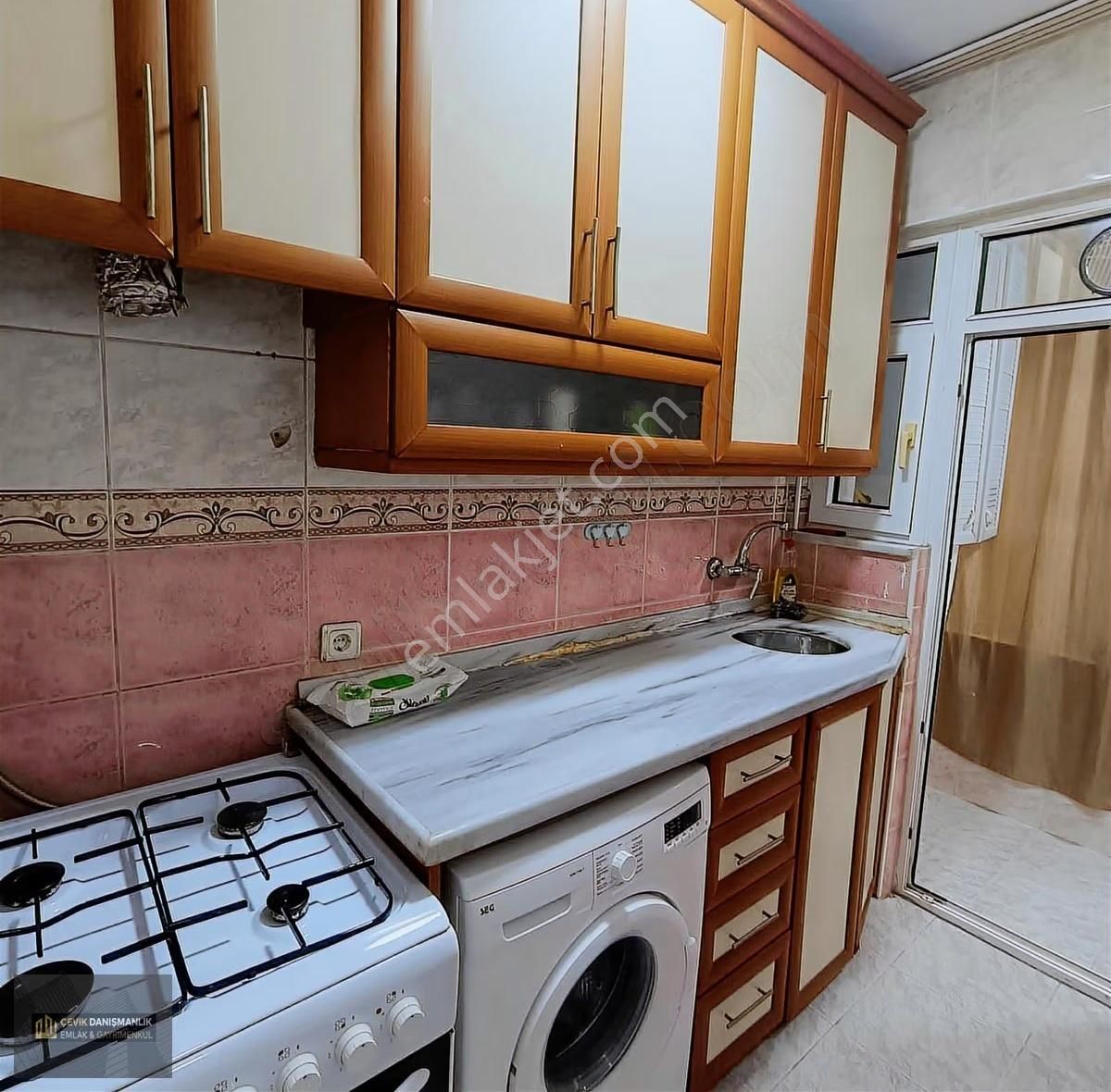 Kartaltepe Kat 1 Full Eşyalı 80 M2 Kombili Kapalı Balkon - Görsel 13