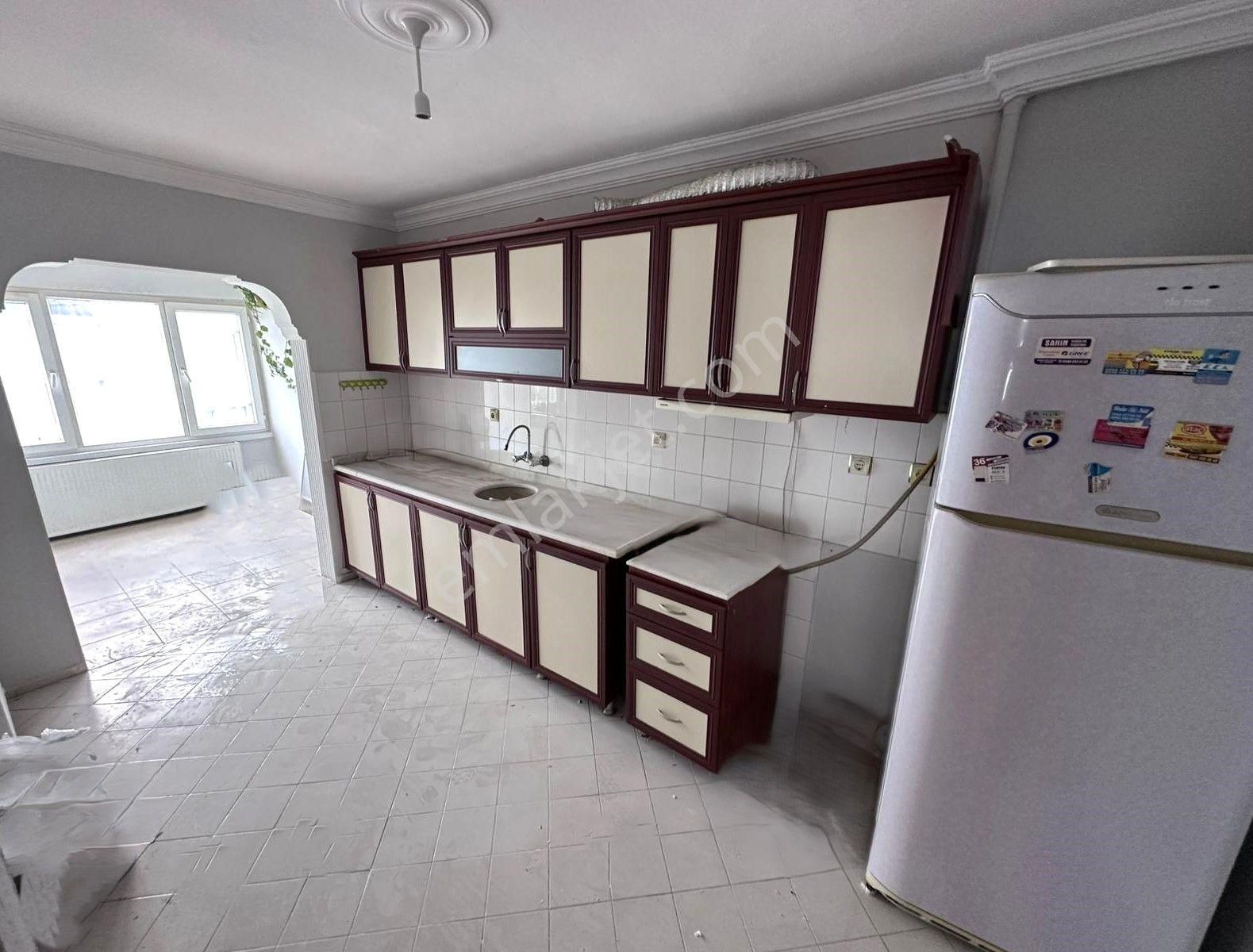 🏡aktiftten Bahçelievler'de Kira Getirisi Yüksek 2+1 Satılık Daire - Görsel 2