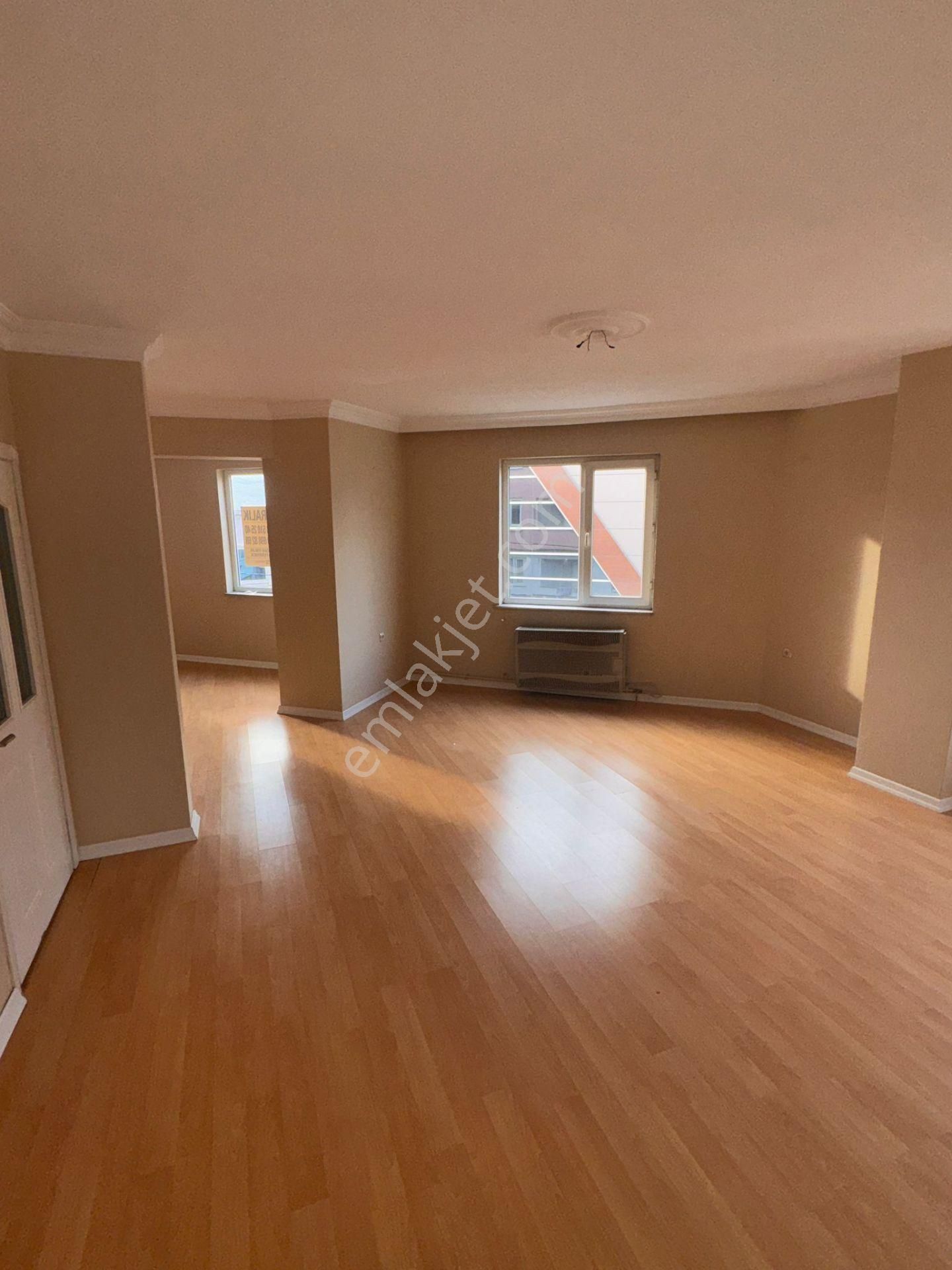 Millet Mahallesinde Kafeler Caddesine Yakın 2+1 Daire - Görsel 14