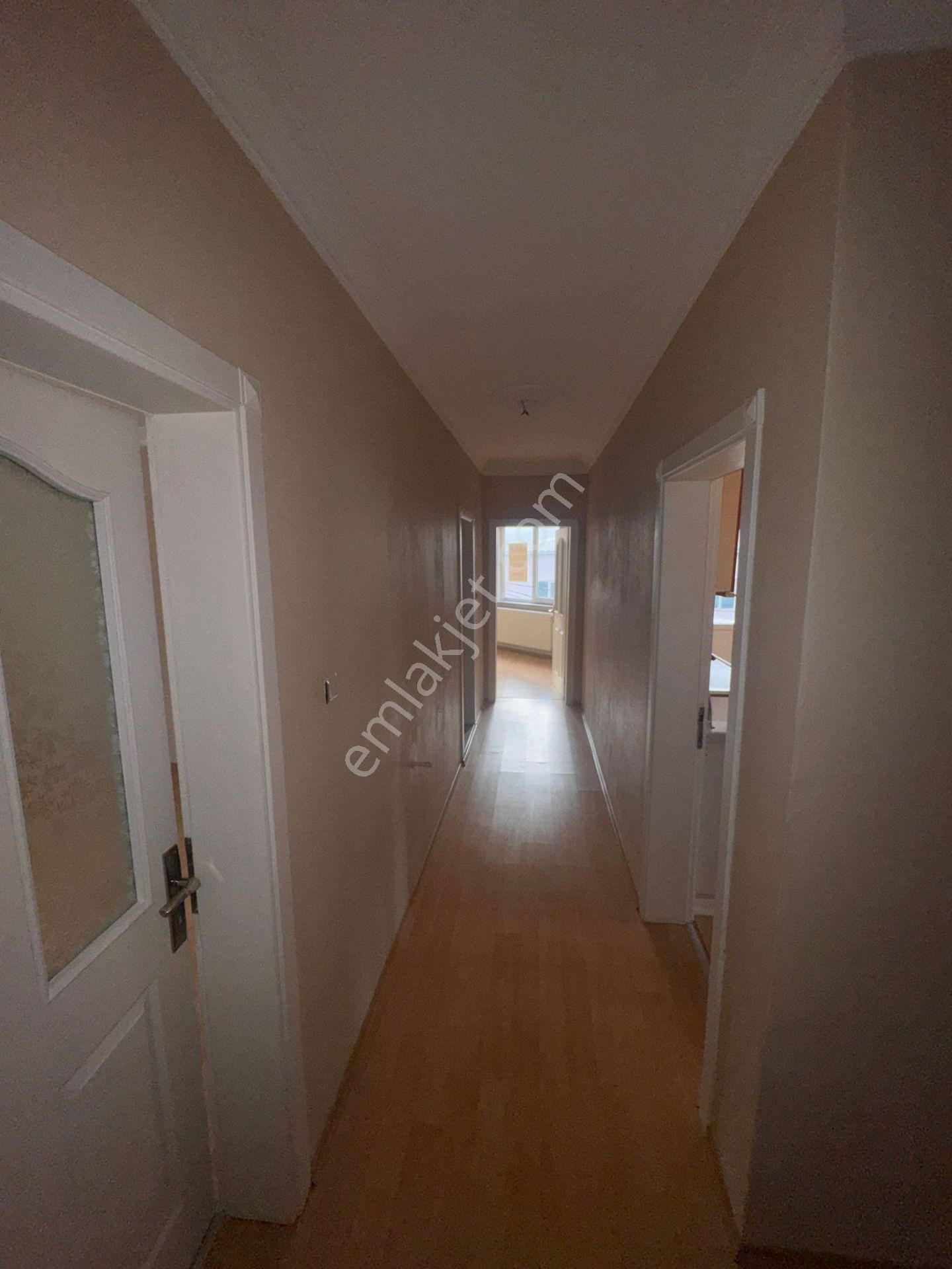 Millet Mahallesinde Kafeler Caddesine Yakın 2+1 Daire - Görsel 10