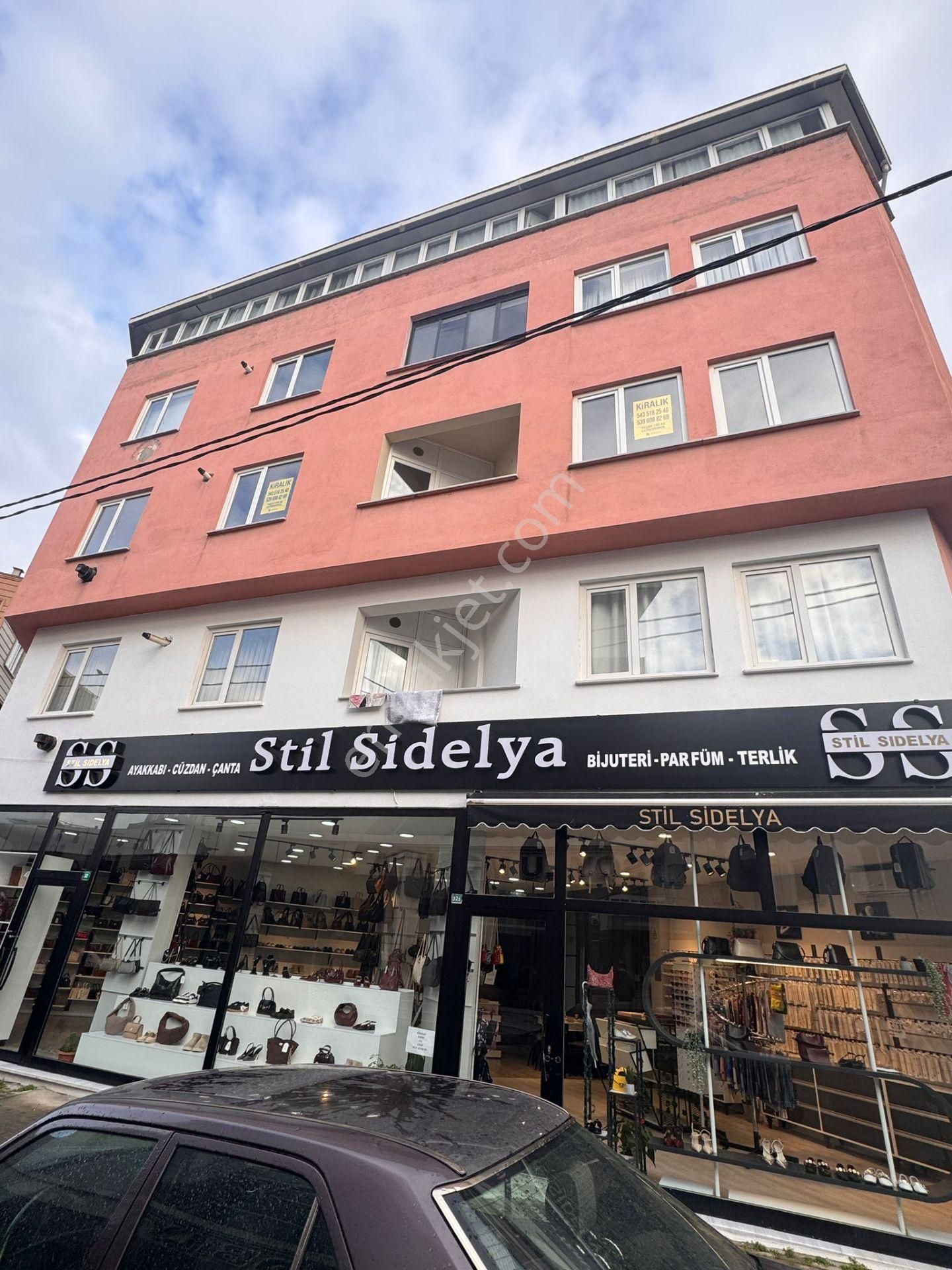 Millet Mahallesinde Kafeler Caddesine Yakın 2+1 Daire