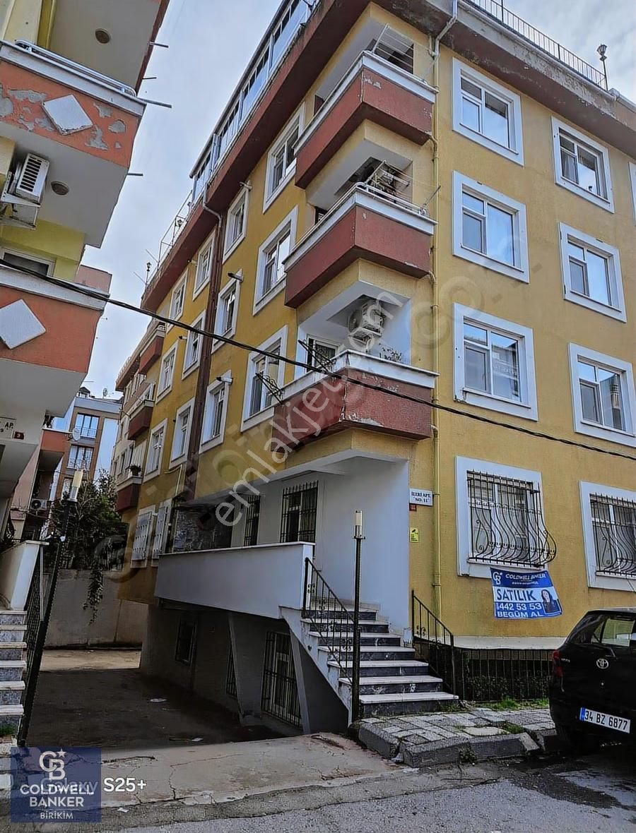 Ümraniye İstiklal Mahallesi'nde Metroya Yakın Geniş Daire - Görsel 1