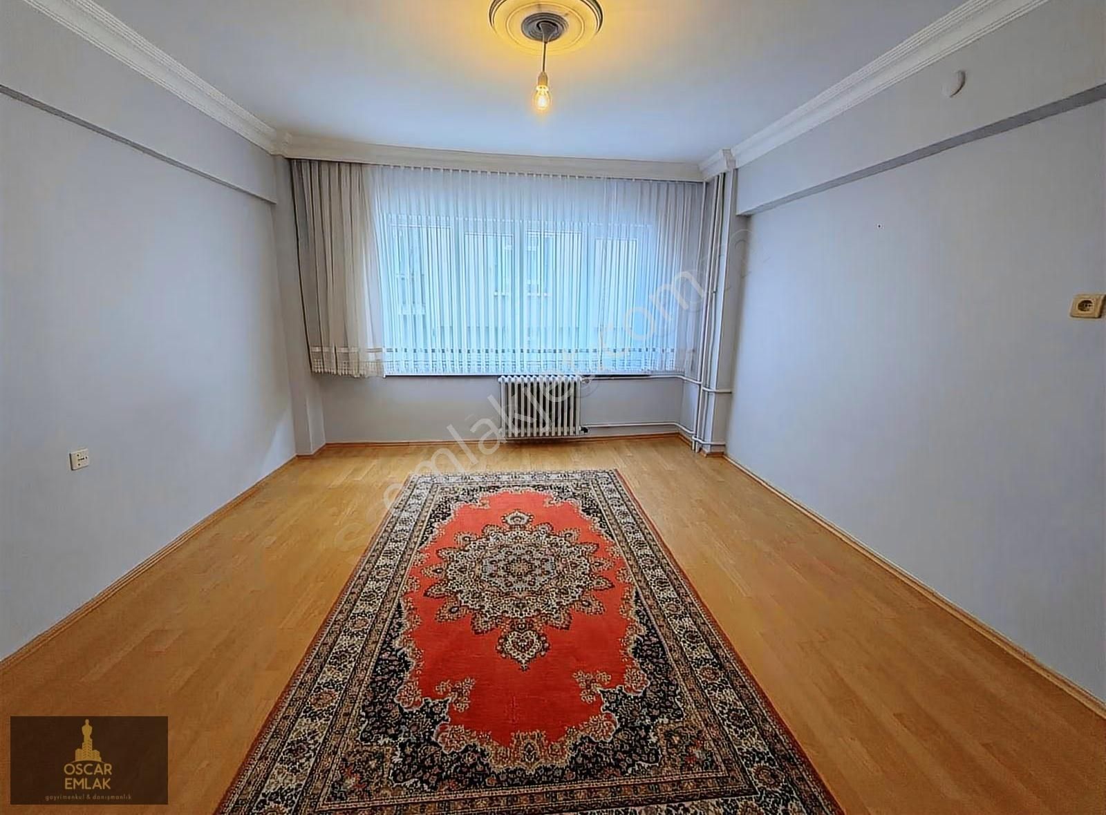 Oscar'dan - Eşyalı Balkan Caddesi Üzeri Balkonlu 3+1 - Görsel 10