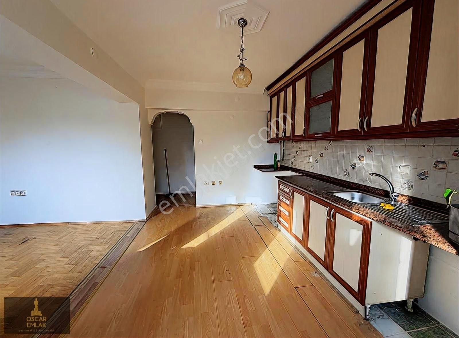 Oscar'dan Kırım Cad. Üzeri Asansörlü Amerikan Mutfaklı 3+1 - Görsel 17