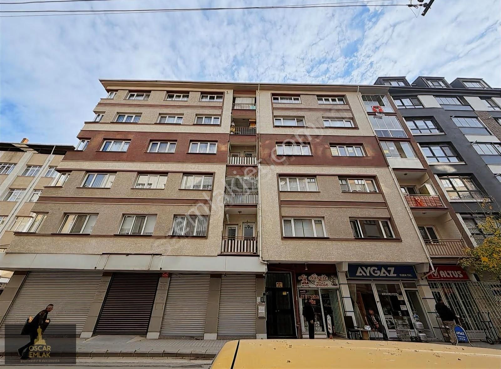 Oscar'dan Kırım Cad. Üzeri Asansörlü Amerikan Mutfaklı 3+1