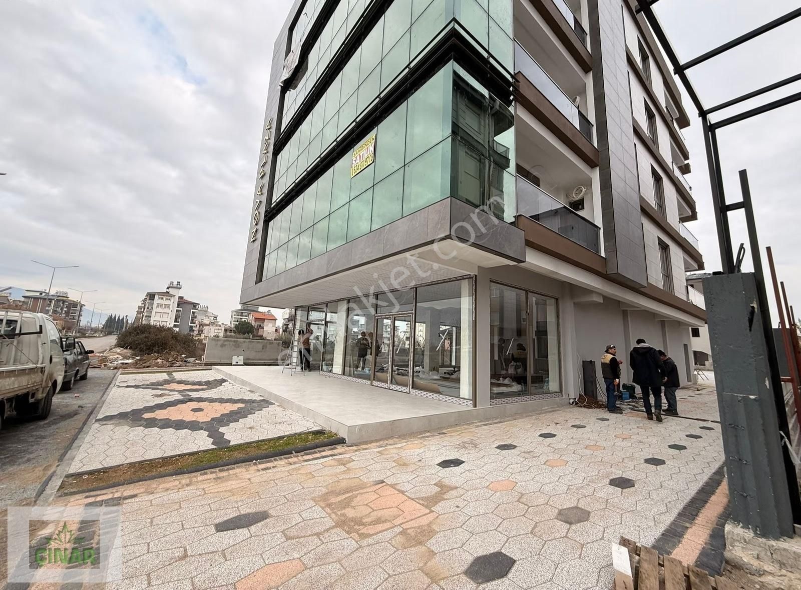 Döşemealtı Beledisinin Arkasında Kırkgöz Caddesinde Kiralık