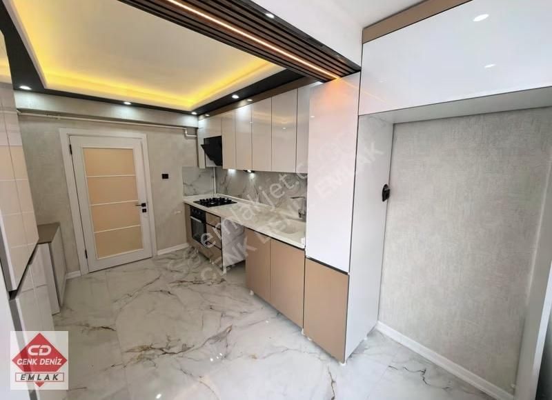 Ayvalı Merkez Süleymaniye Cd. Paraleli Arakatta Lux Yapılı 3+1 - Görsel 21