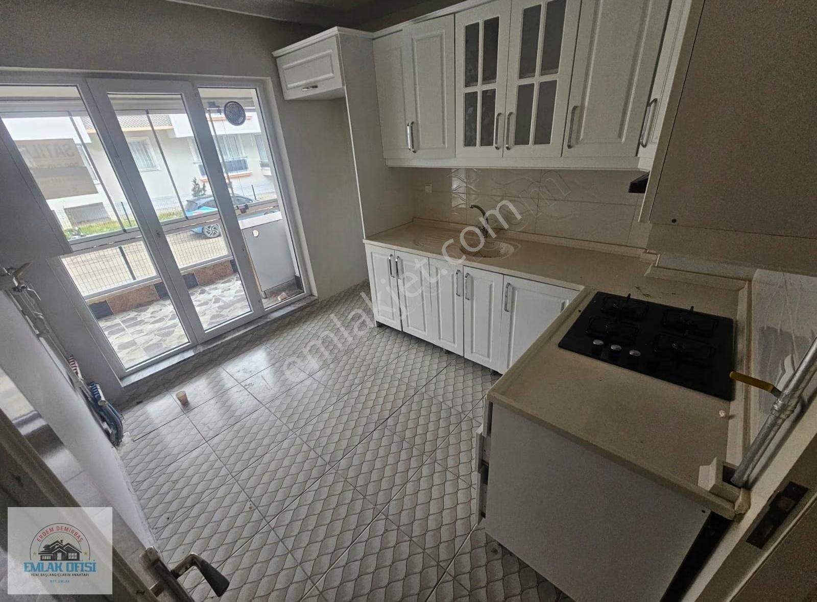 Net Emlaktan Merkezde 3+1 Y. Giriş Fuzul Eve Eminevime Uygun - Görsel 2