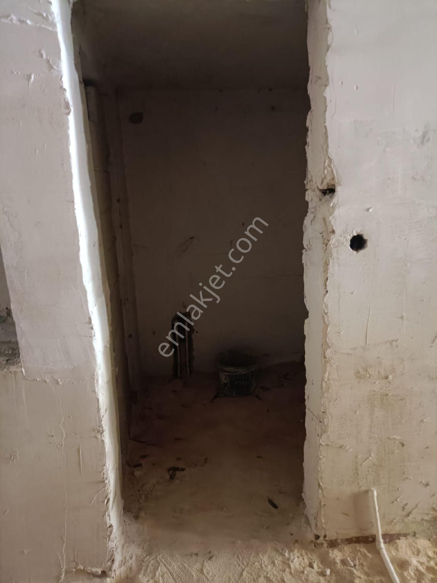 Akyol Gayrimenkul Den Satlık Daire Katdan Bölme 2+1 - Görsel 12