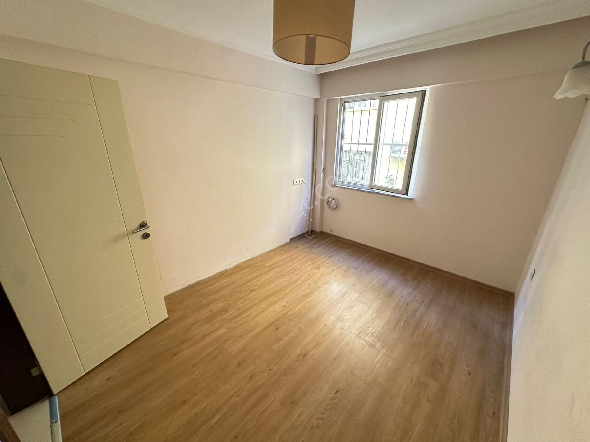 Efeler Mahallesi'nde Satılık Yüksek Giriş, Geniş 2+1 - Araç Takasına Uygun! Daire - Görsel 8